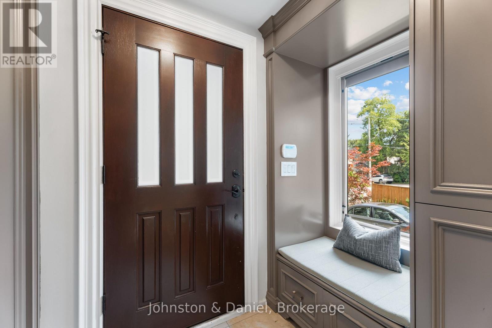 77 Lawrence Crescent, Toronto, Ontario M4N 1N3 - Photo 8 - C13756994