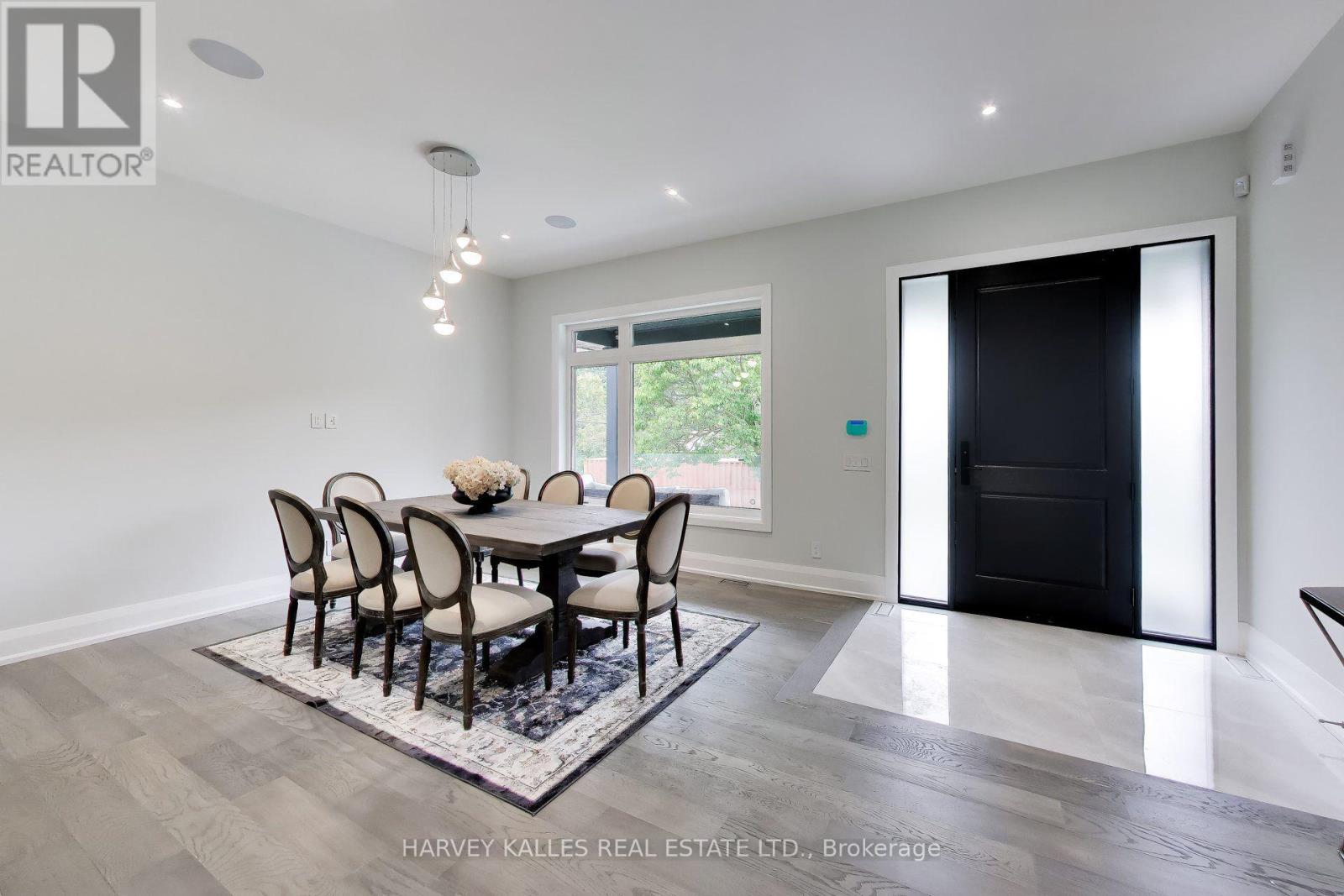 24 Ravenscrest Drive, Toronto, Ontario M9B 5M7 - Photo 15 - W13758460