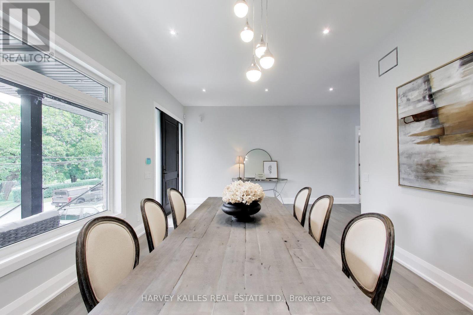 24 Ravenscrest Drive, Toronto, Ontario M9B 5M7 - Photo 17 - W13758460