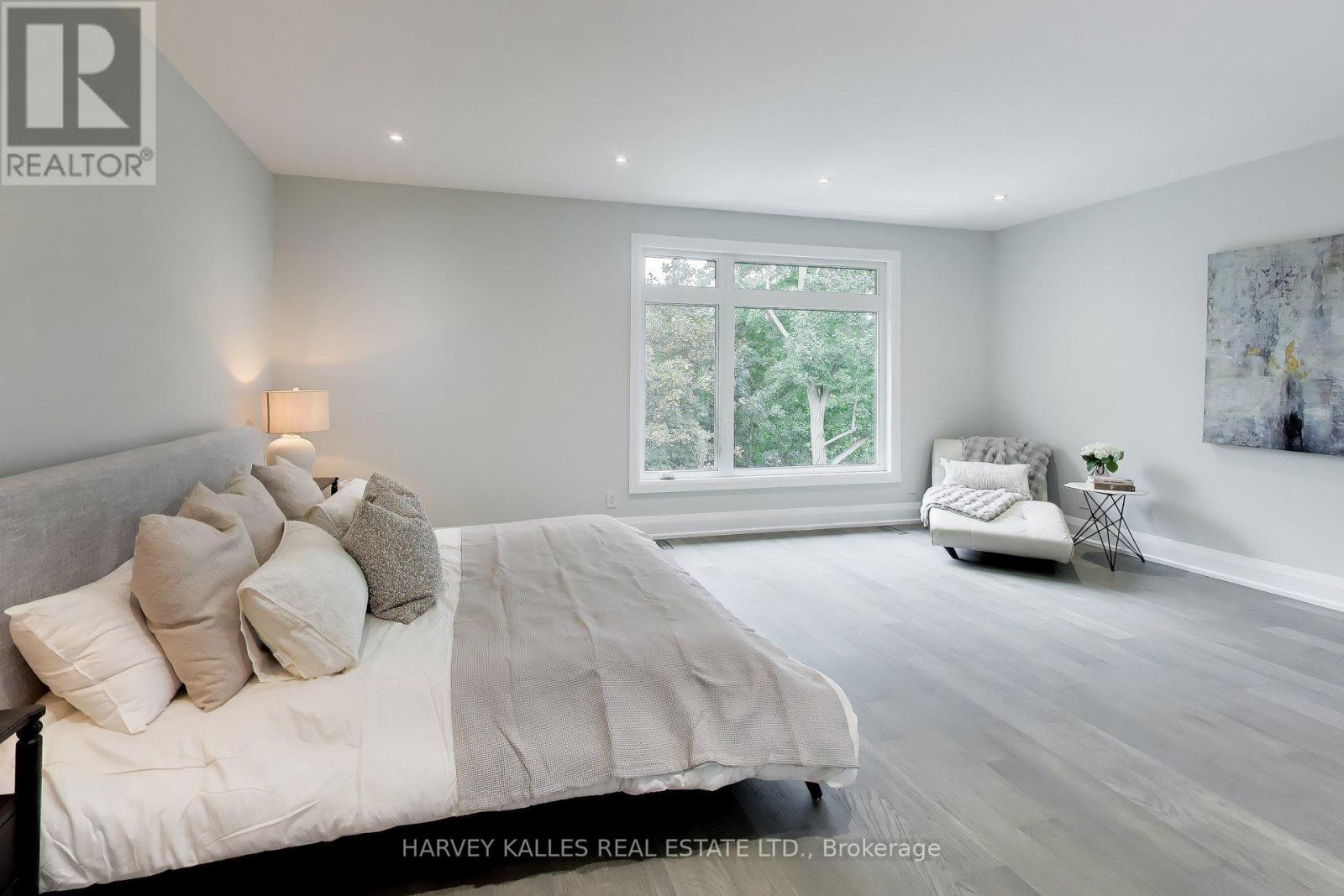 24 Ravenscrest Drive, Toronto, Ontario M9B 5M7 - Photo 23 - W13758460