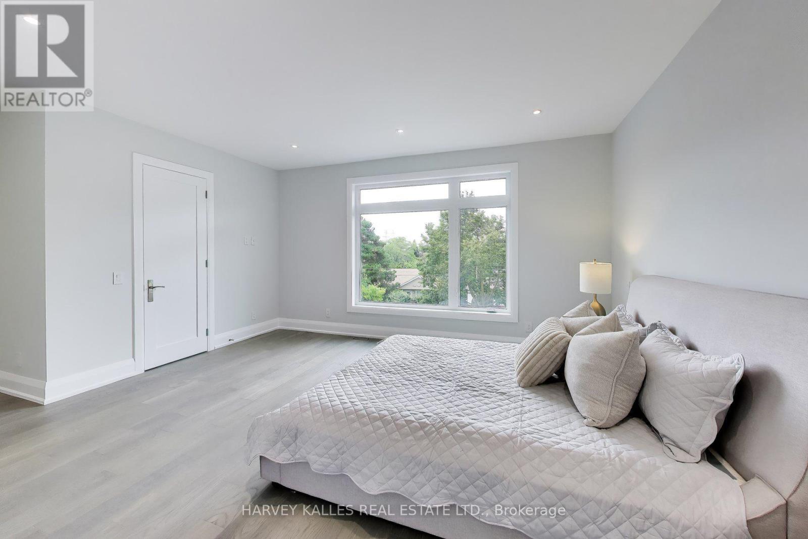 24 Ravenscrest Drive, Toronto, Ontario M9B 5M7 - Photo 28 - W13758460