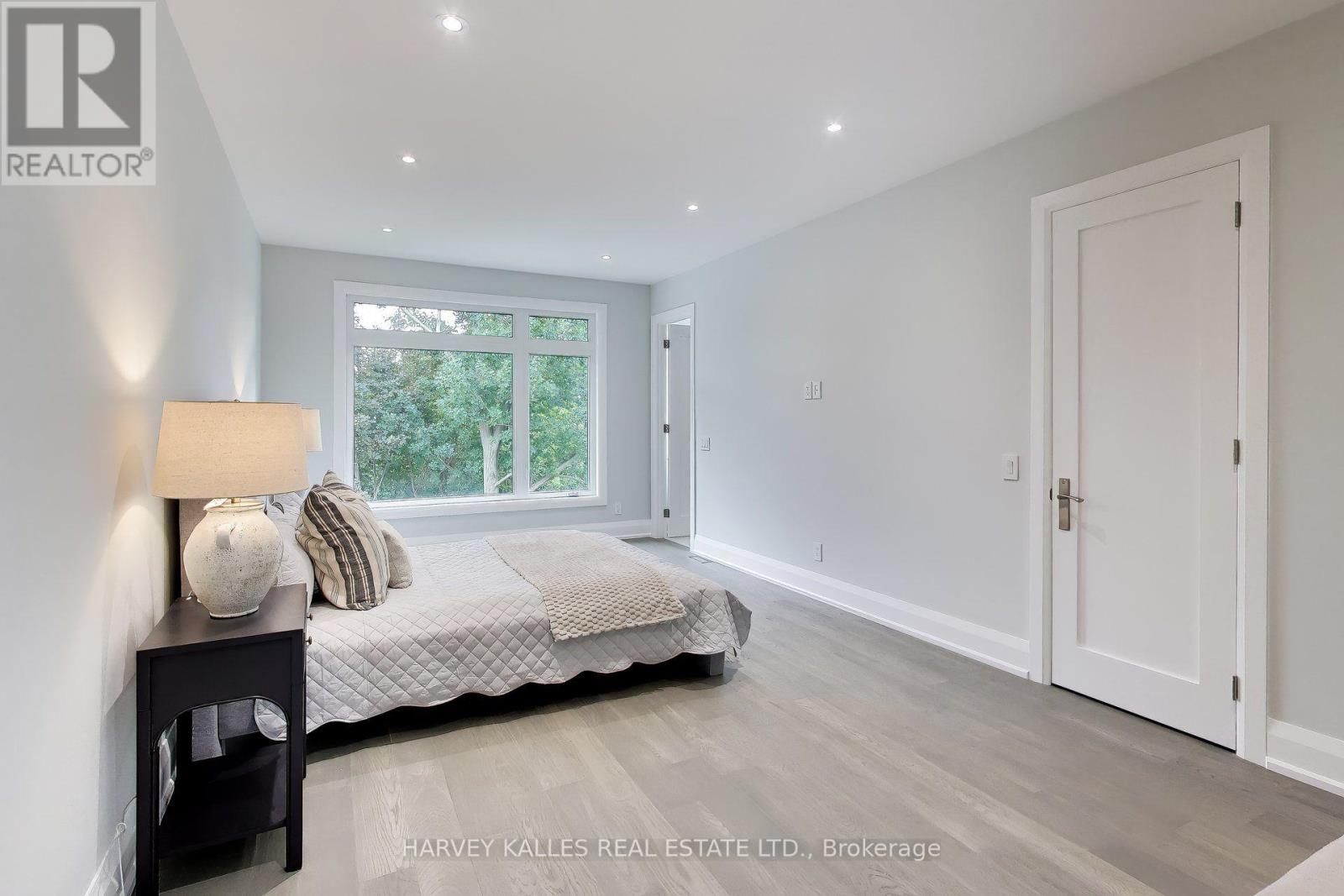 24 Ravenscrest Drive, Toronto, Ontario M9B 5M7 - Photo 33 - W13758460