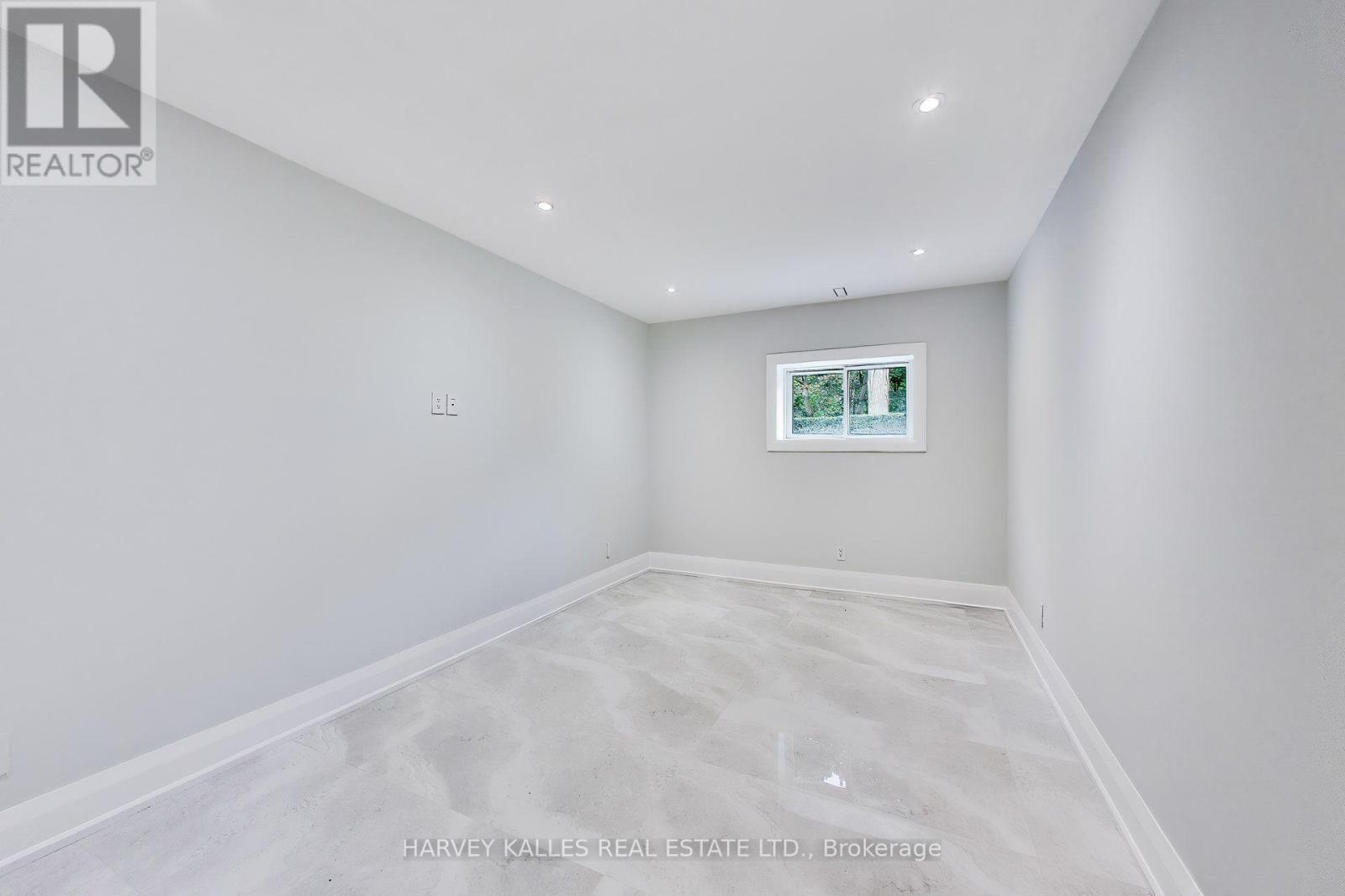 24 Ravenscrest Drive, Toronto, Ontario M9B 5M7 - Photo 43 - W13758460