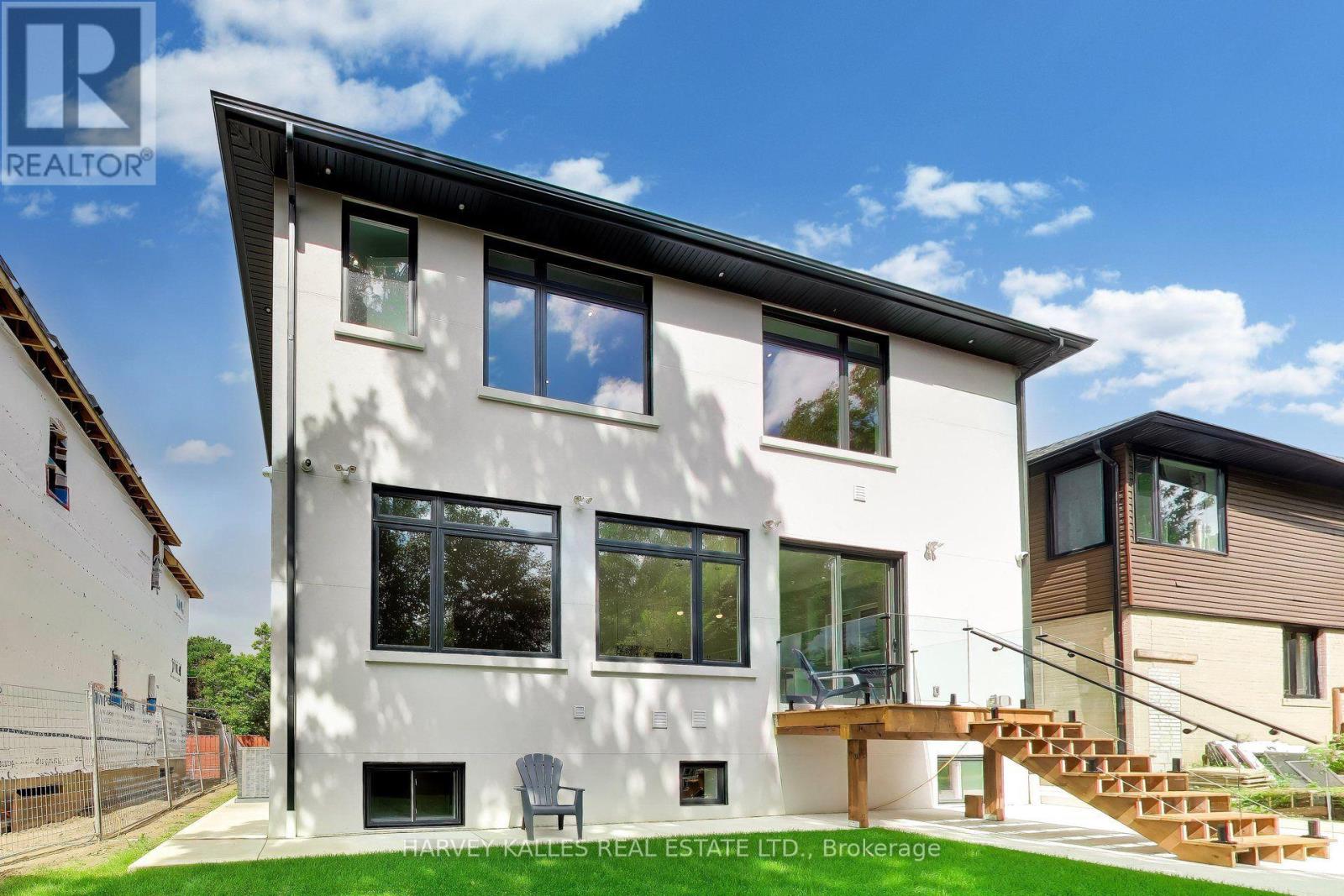 24 Ravenscrest Drive, Toronto, Ontario M9B 5M7 - Photo 7 - W13758460