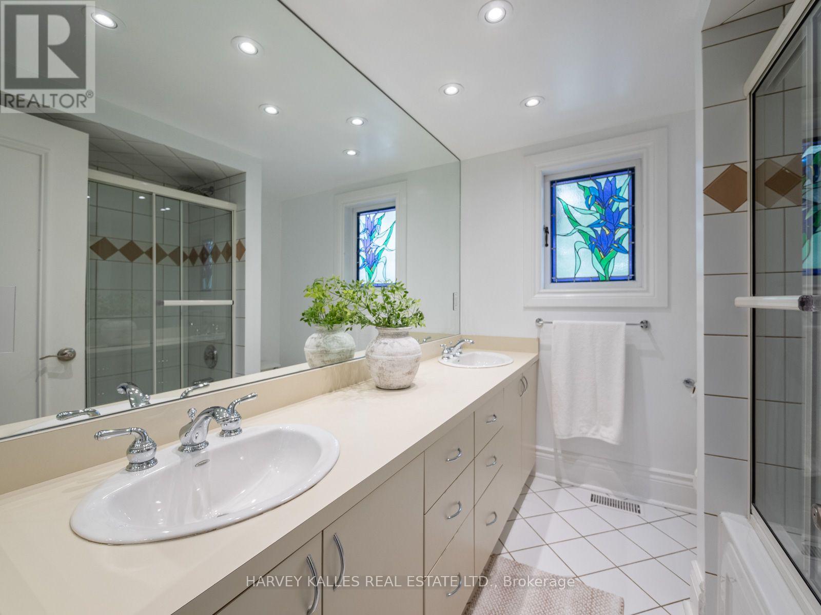 26 Vesta Drive, Toronto, Ontario  M5P 2Z5 - Photo 27 - C13759092