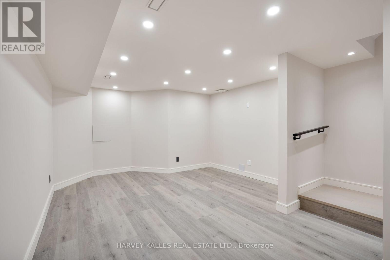71 Robert Street, Toronto, Ontario  M5S 2K4 - Photo 27 - C13760934