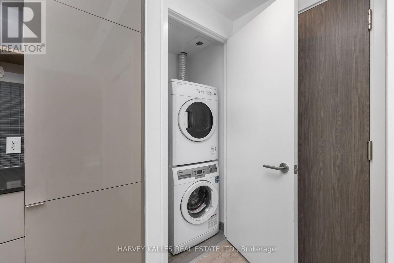 523 - 161 Roehampton Avenue, Toronto, Ontario M4P 0C8 - Photo 12 - C13761432
