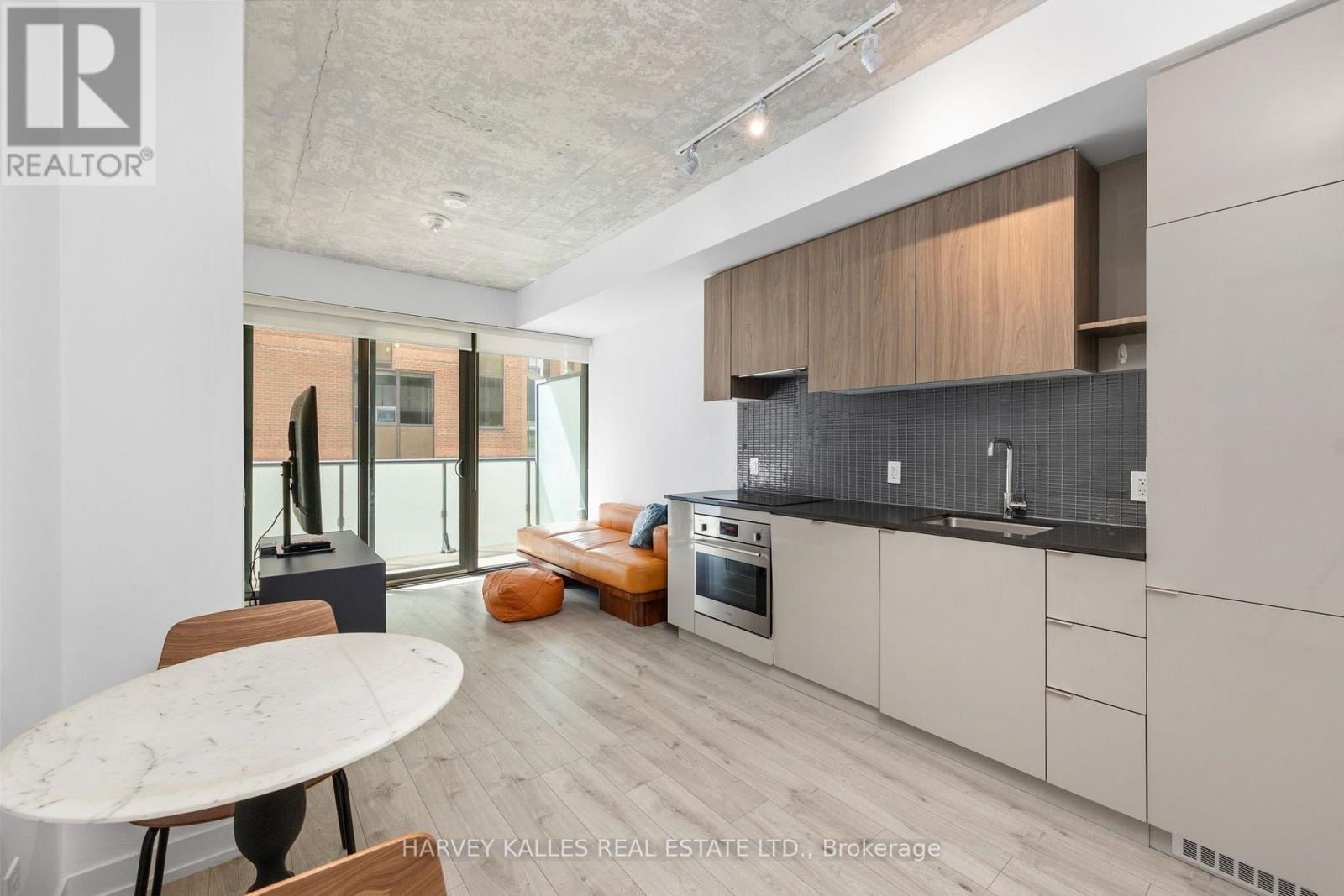 523 - 161 Roehampton Avenue, Toronto, Ontario M4P 0C8 - Photo 3 - C13761432
