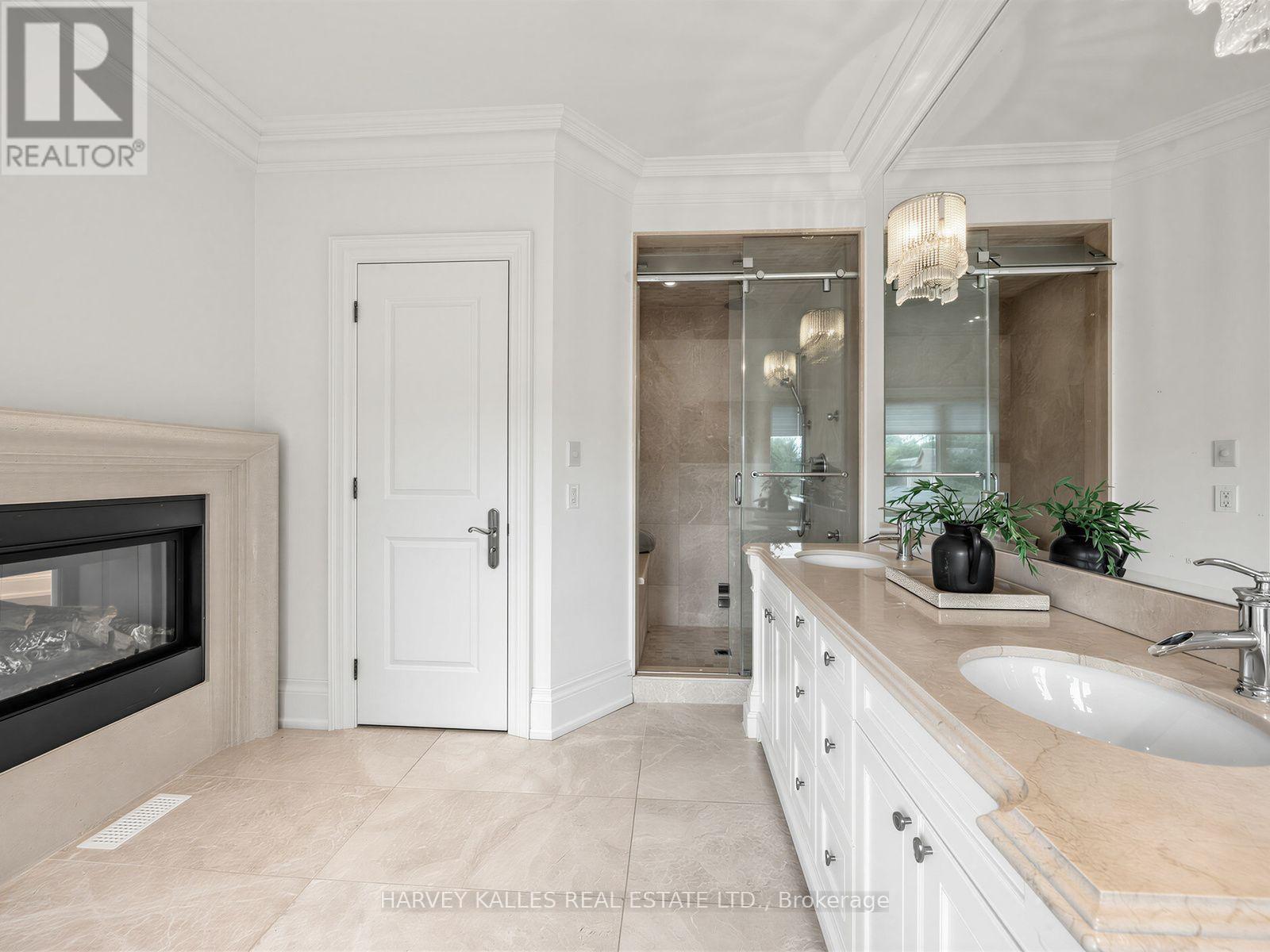125 Bannockburn Avenue, Toronto, Ontario M5M 2N2 - Photo 25 - C13761472