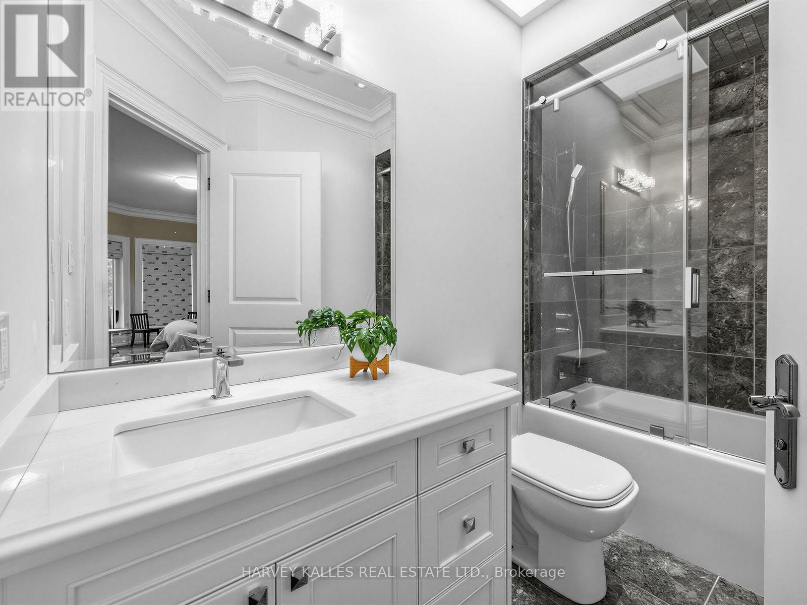125 Bannockburn Avenue, Toronto, Ontario M5M 2N2 - Photo 27 - C13761472