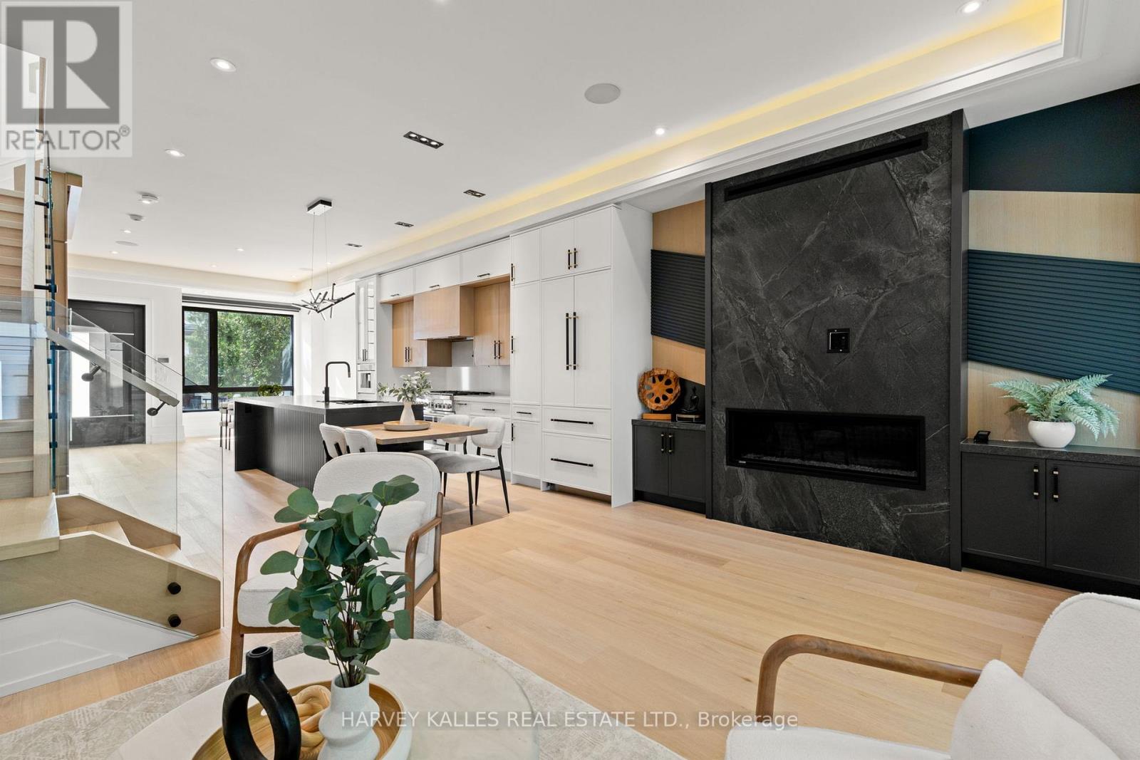 199 Arlington Avenue, Toronto, Ontario M6C 2Z4 - Photo 13 - C13761786