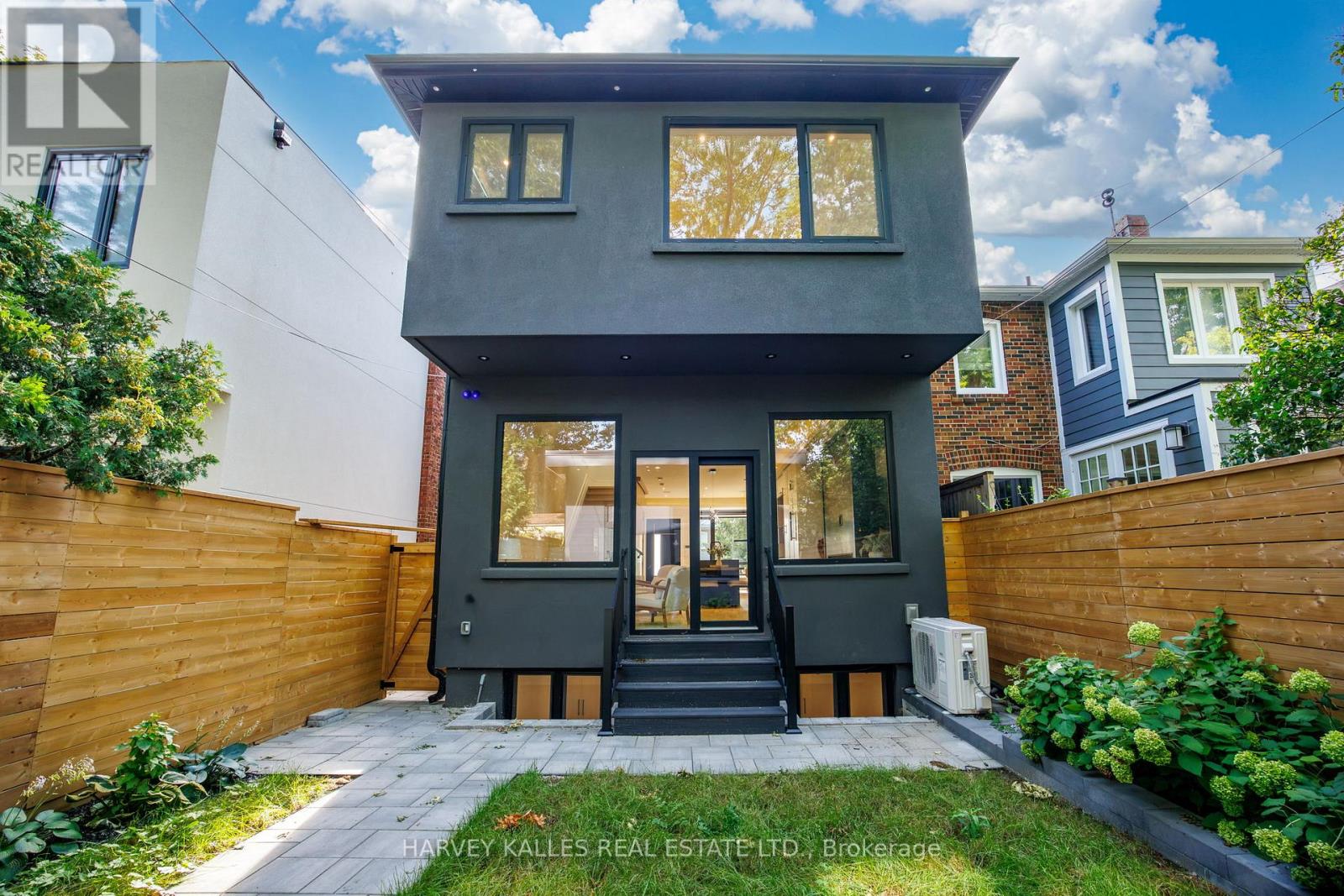 199 Arlington Avenue, Toronto, Ontario M6C 2Z4 - Photo 16 - C13761786