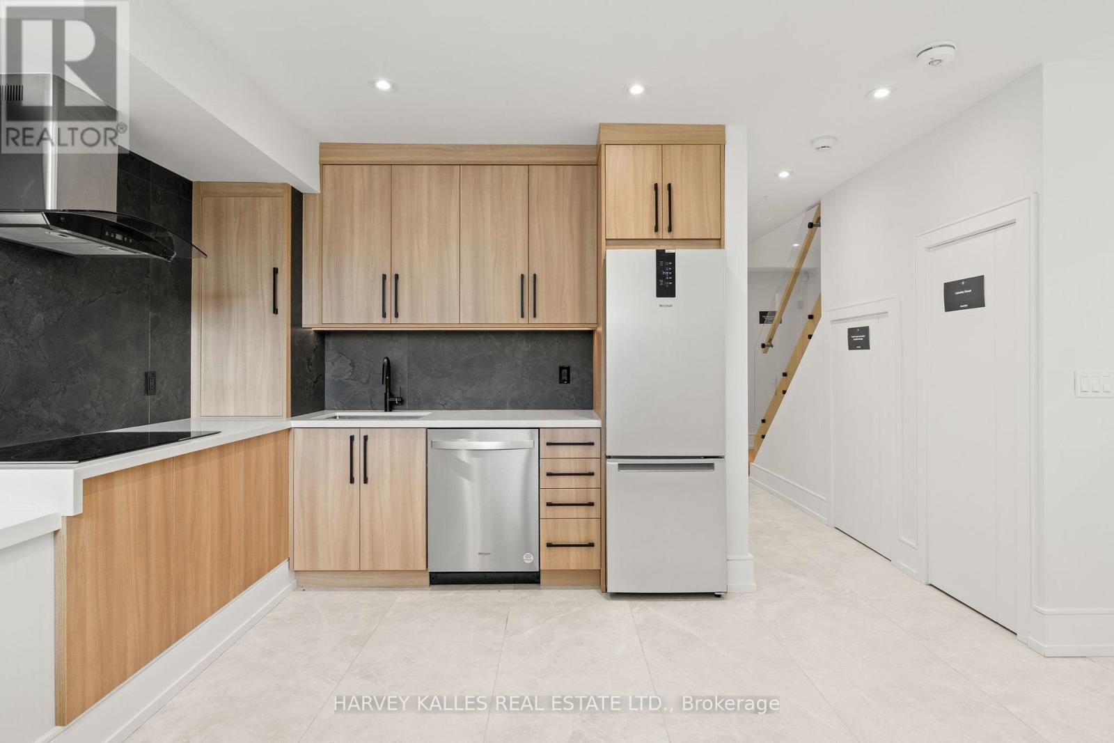 199 Arlington Avenue, Toronto, Ontario M6C 2Z4 - Photo 37 - C13761786