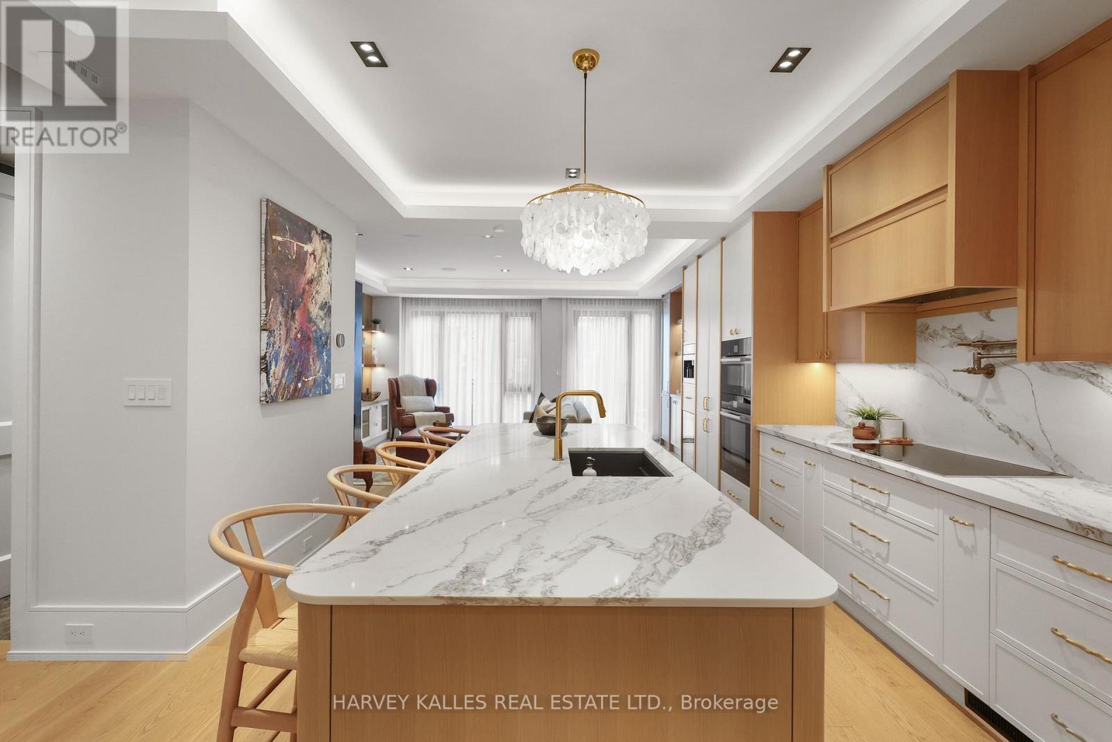 90 Roe Avenue, Toronto, Ontario M5M 2H7 - Photo 12 - C13762322