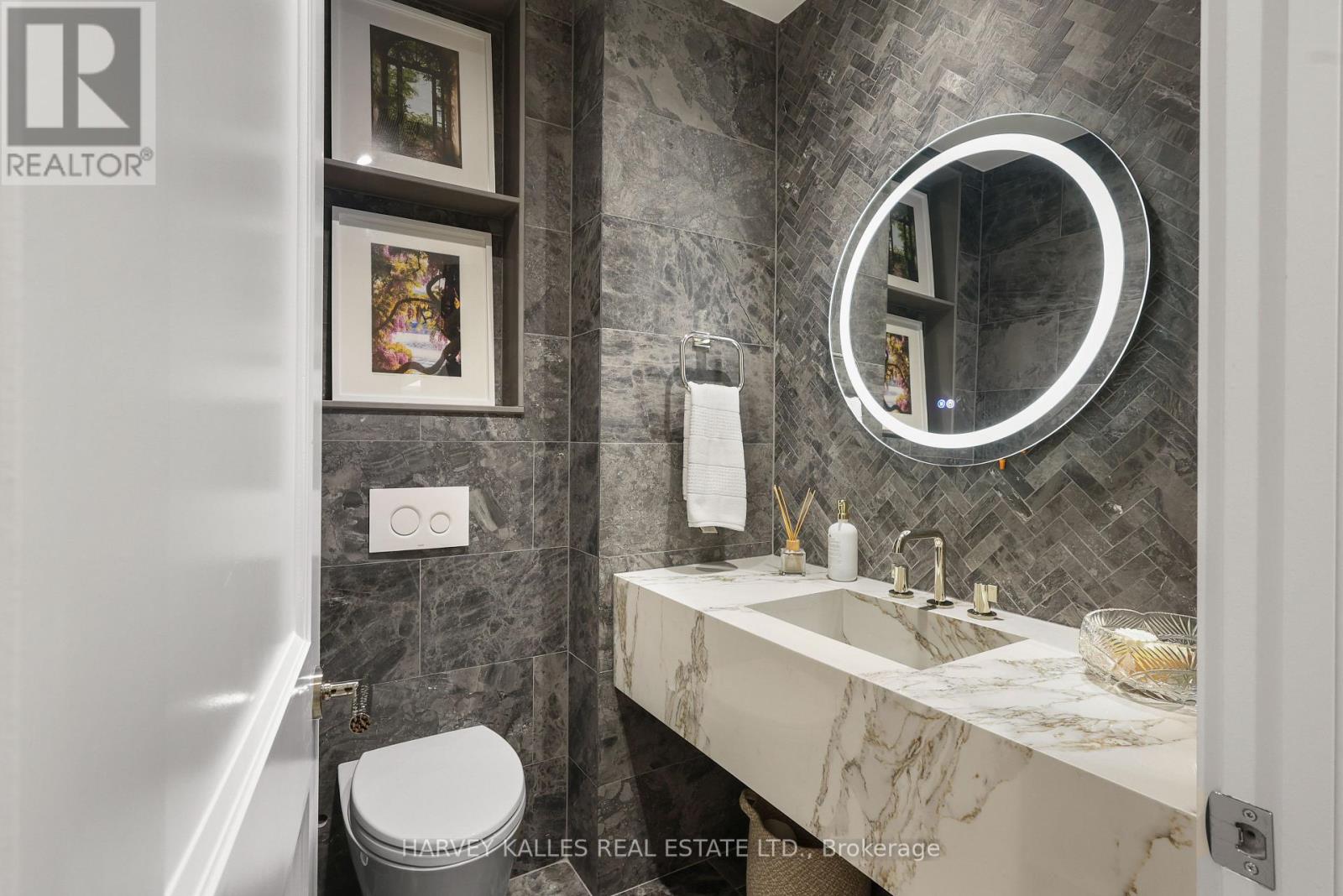 90 Roe Avenue, Toronto, Ontario M5M 2H7 - Photo 22 - C13762322