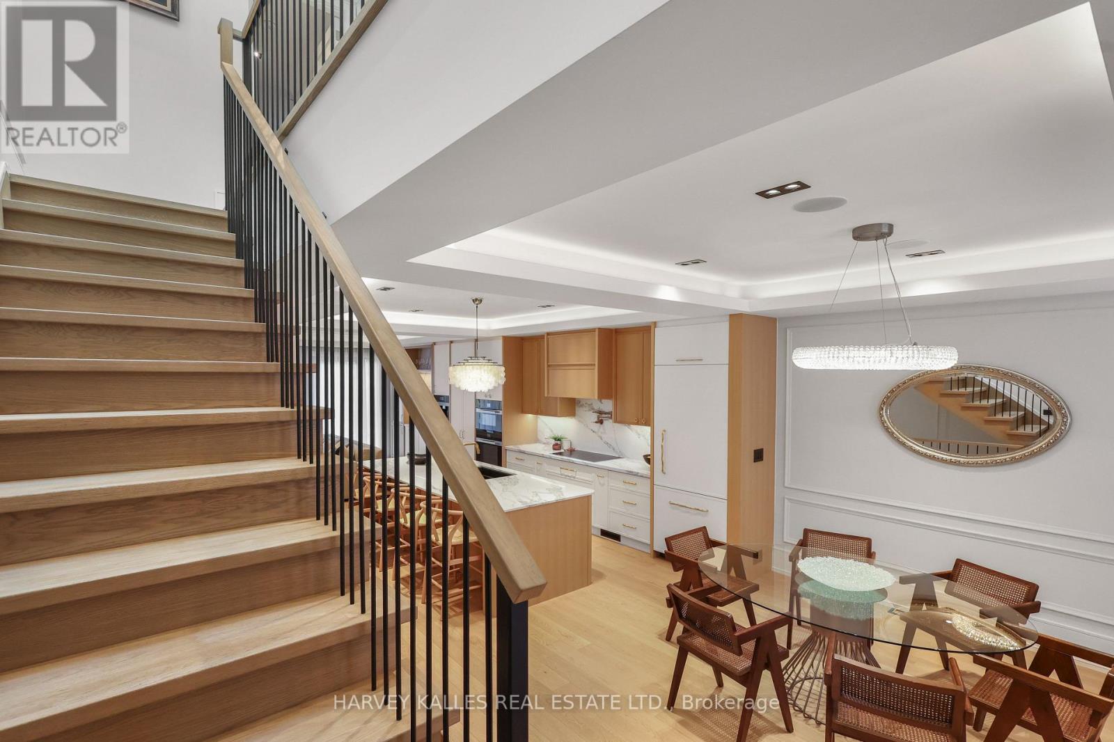 90 Roe Avenue, Toronto, Ontario M5M 2H7 - Photo 23 - C13762322