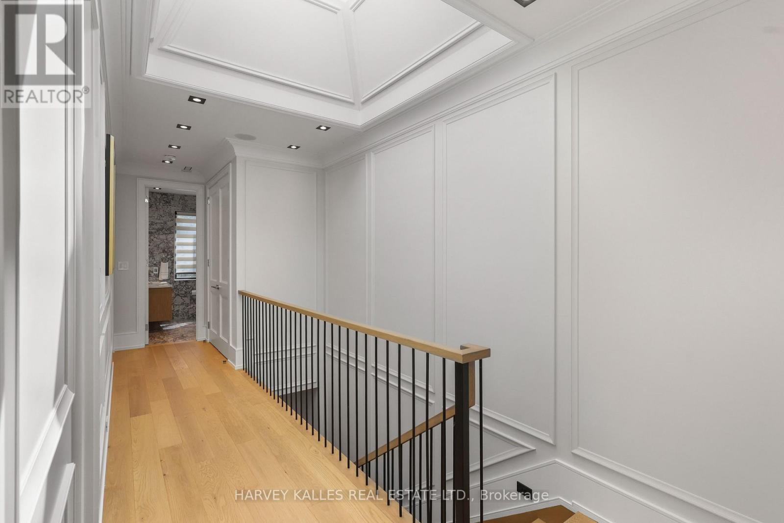 90 Roe Avenue, Toronto, Ontario M5M 2H7 - Photo 24 - C13762322