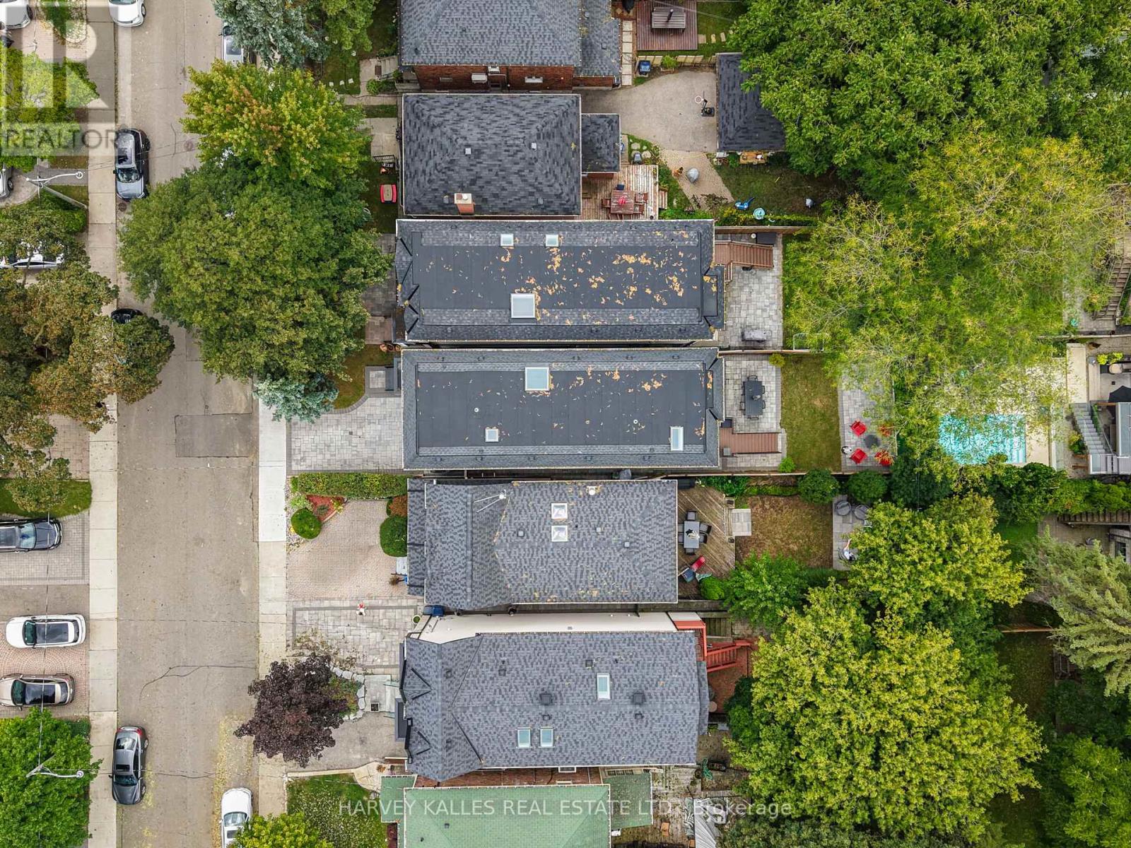 90 Roe Avenue, Toronto, Ontario M5M 2H7 - Photo 3 - C13762322
