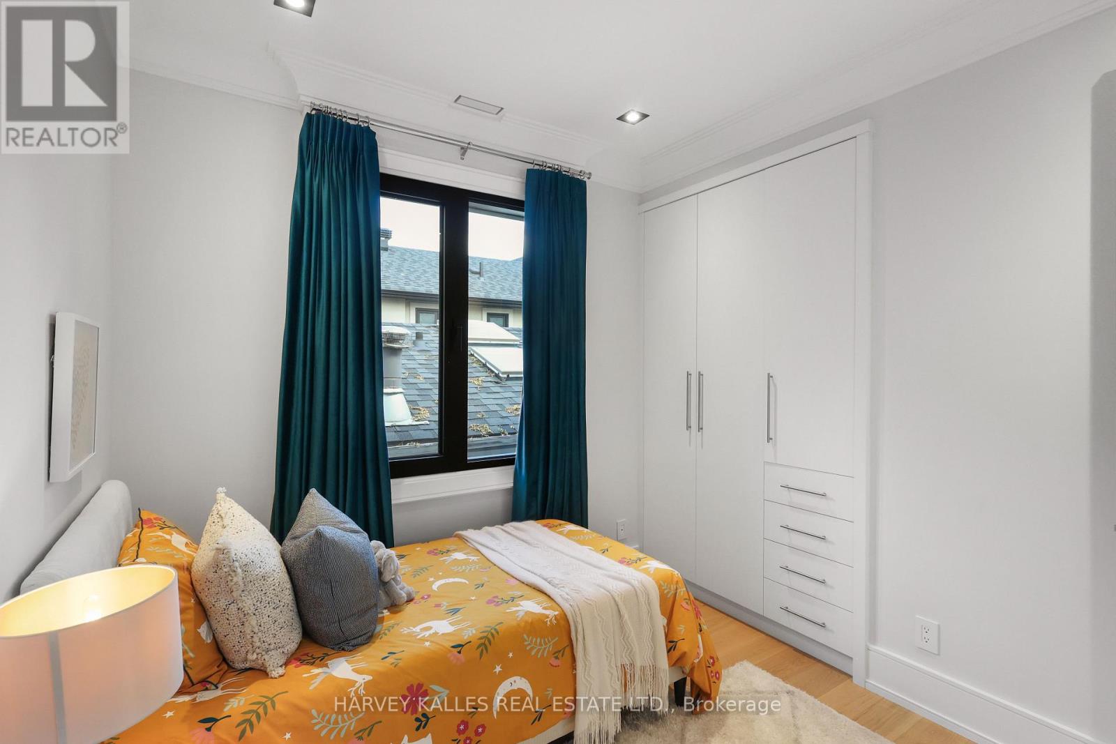 90 Roe Avenue, Toronto, Ontario M5M 2H7 - Photo 31 - C13762322