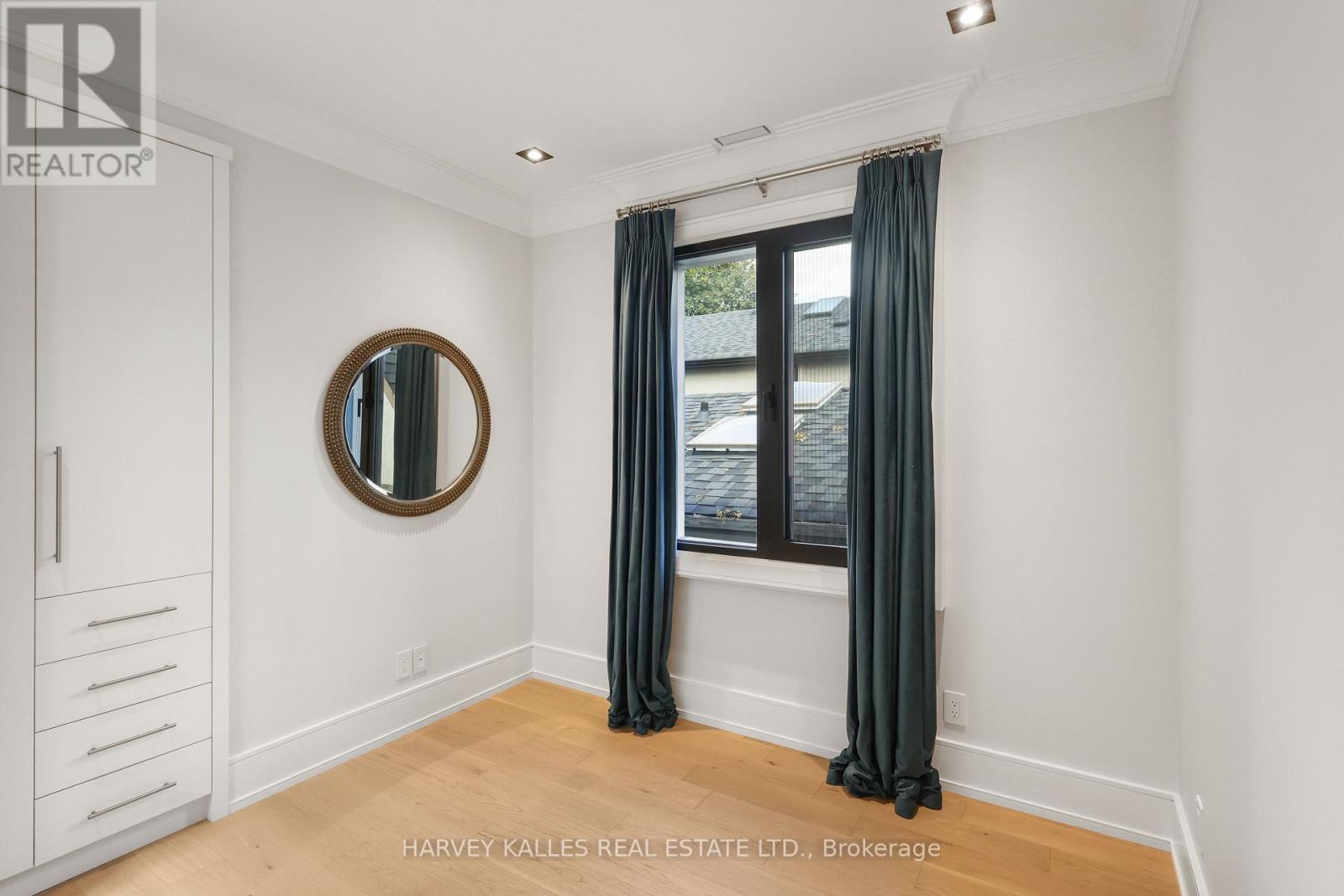 90 Roe Avenue, Toronto, Ontario M5M 2H7 - Photo 33 - C13762322