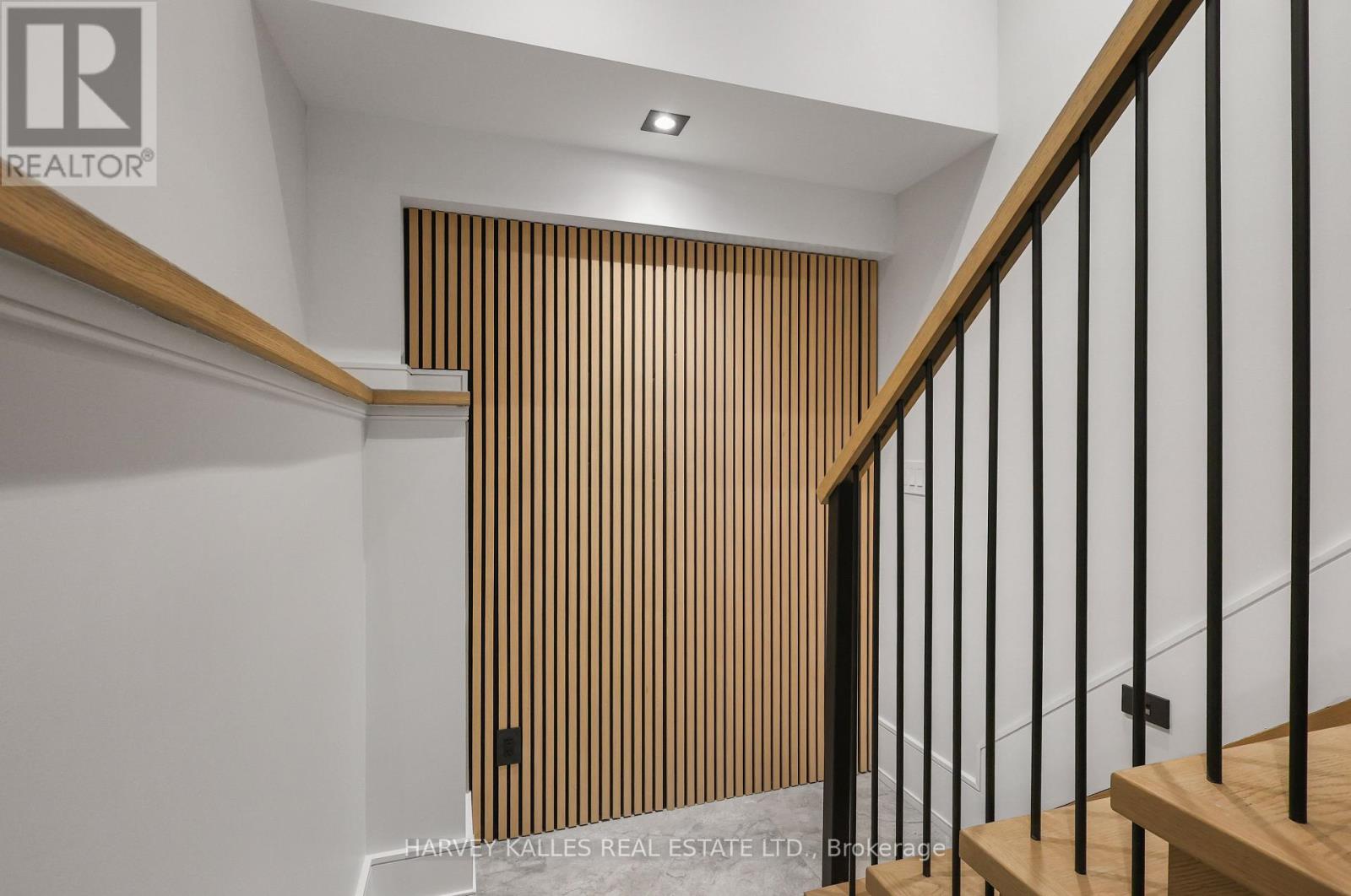 90 Roe Avenue, Toronto, Ontario M5M 2H7 - Photo 40 - C13762322