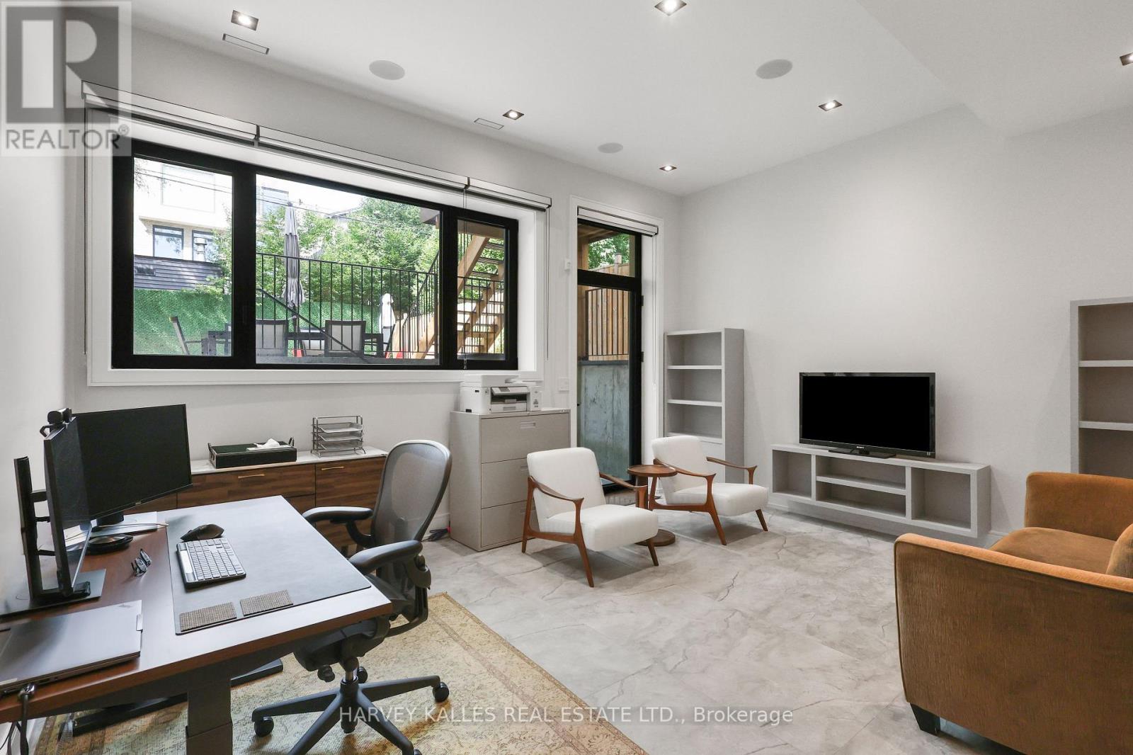 90 Roe Avenue, Toronto, Ontario M5M 2H7 - Photo 44 - C13762322