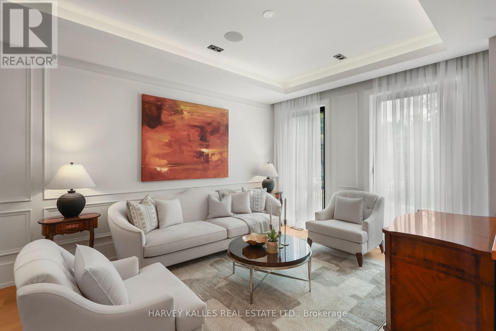 90 Roe Avenue, Toronto, Ontario M5M 2H7 - Photo 6 - C13762322
