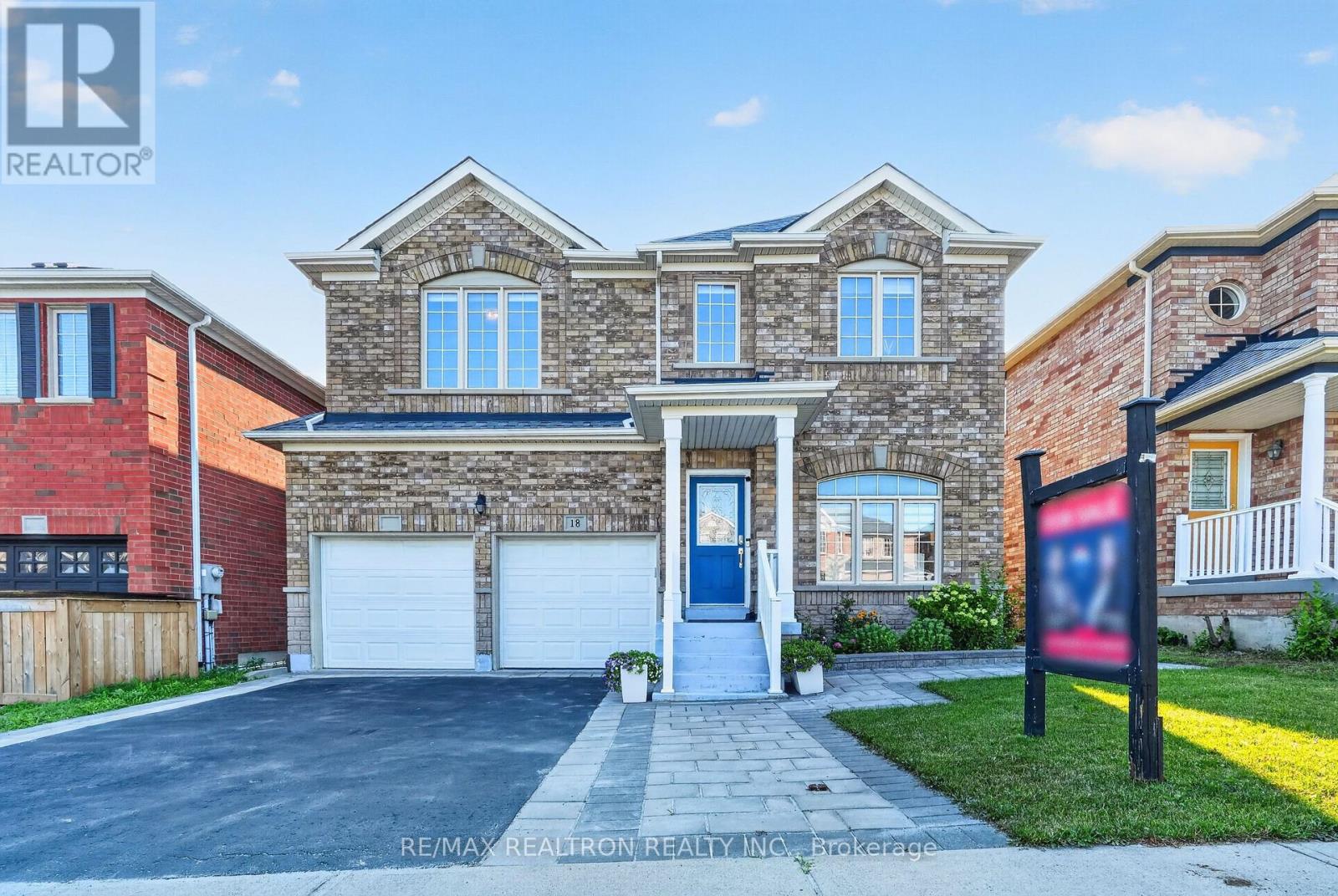 18 Carter-Bennett Drive, Ajax, Ontario L1T 4N5 - Photo 2 - E13762542