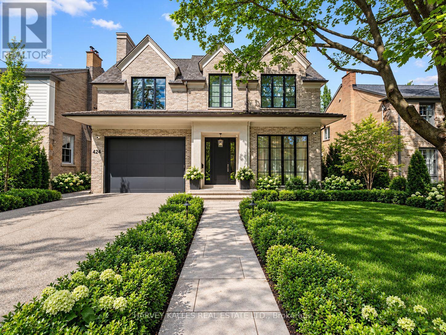 424 LYTTON BOULEVARD, Toronto, Ontario