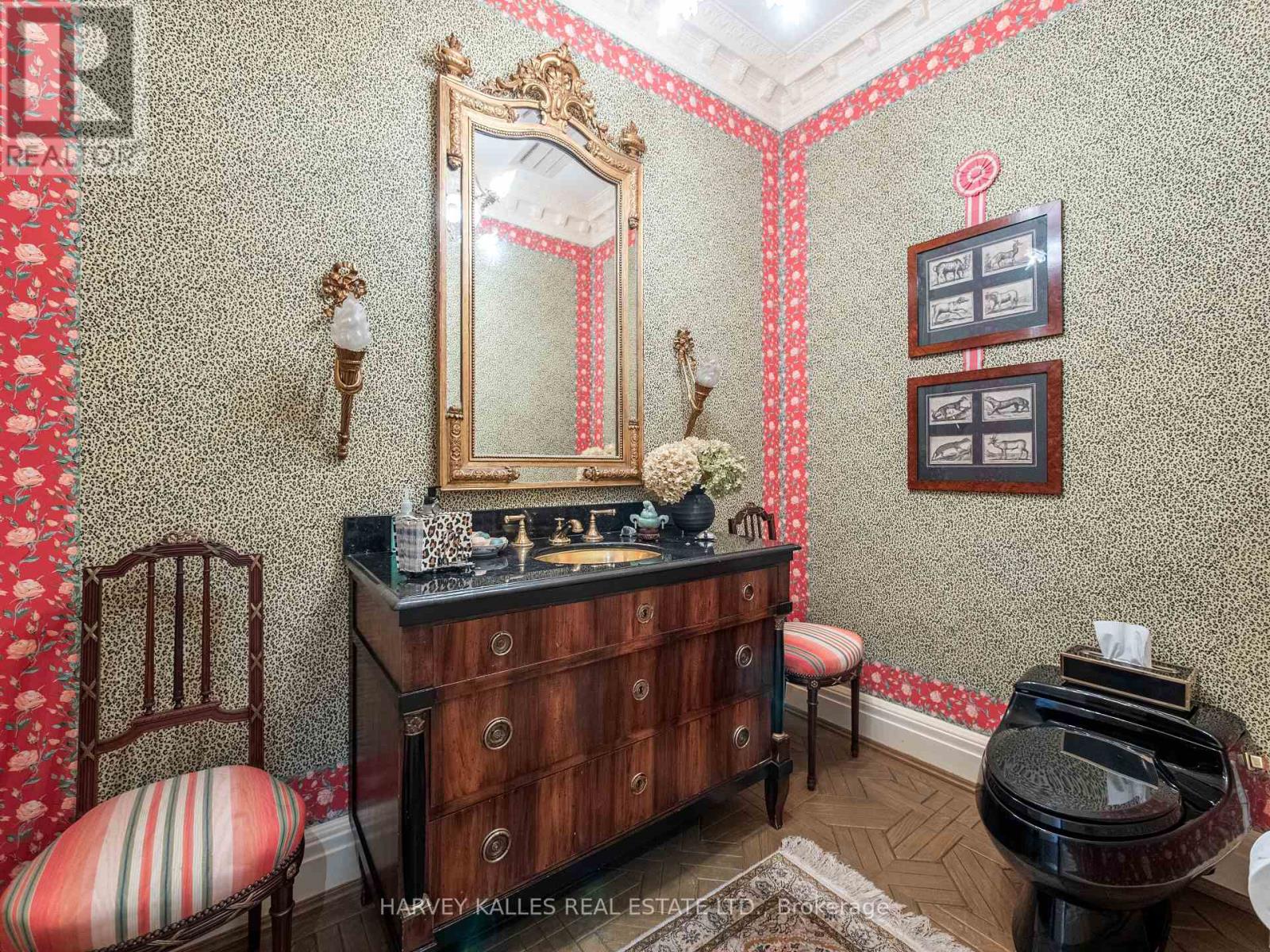 94 Dunvegan Road, Toronto, Ontario M4V 2P7 - Photo 7 - C13763100
