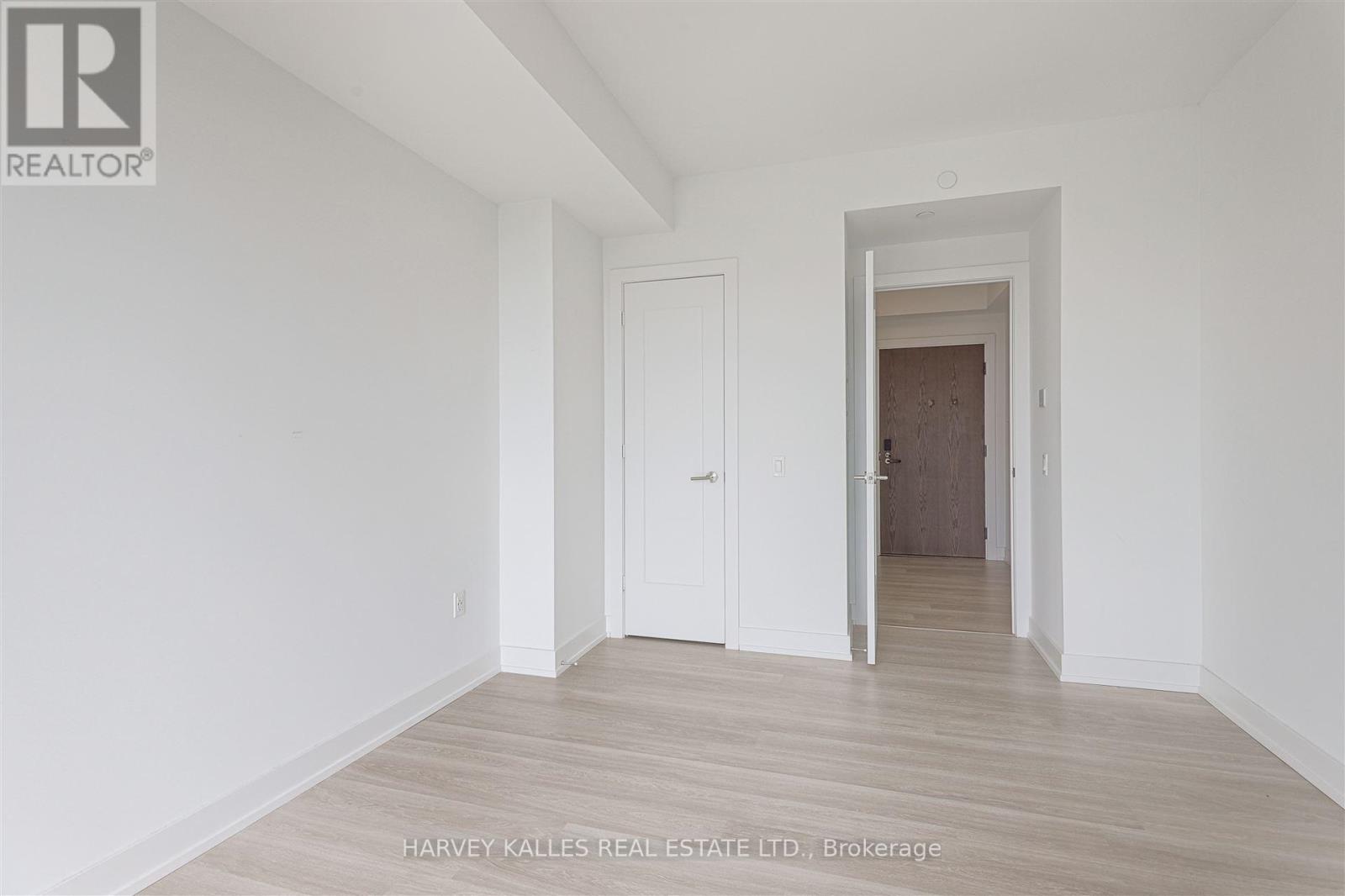 4209 - 30 Inn On The Park Drive, Toronto, Ontario M3C 0P8 - Photo 31 - C13763114