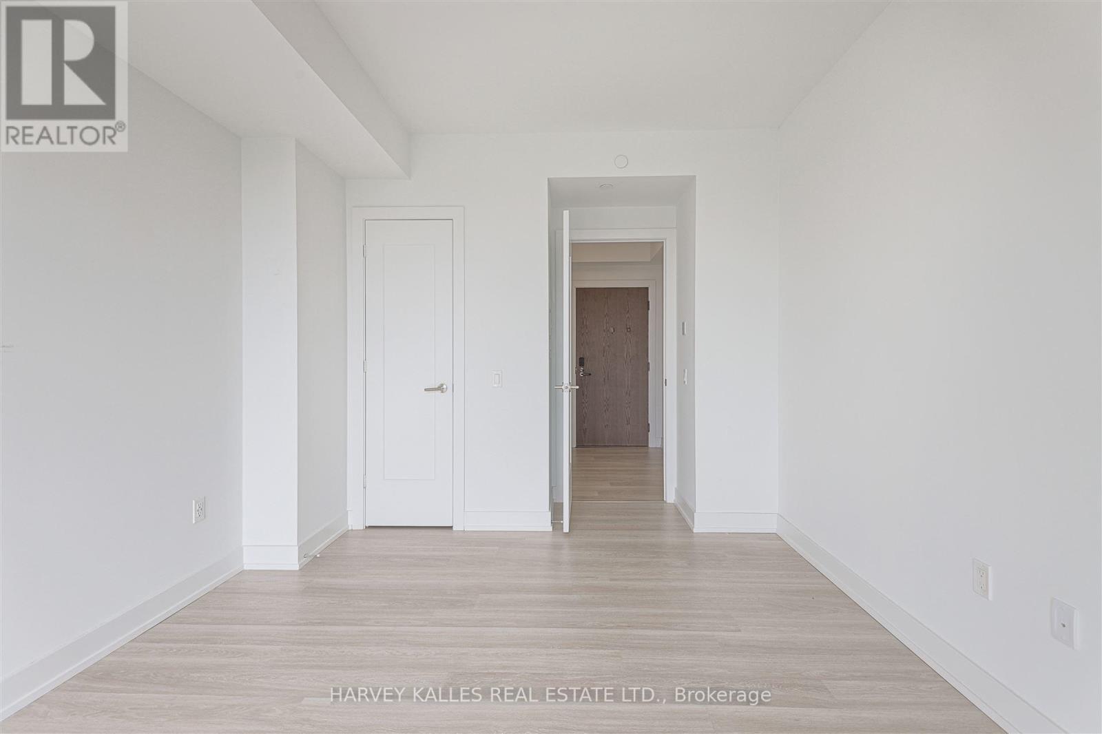 4209 - 30 Inn On The Park Drive, Toronto, Ontario M3C 0P8 - Photo 32 - C13763114