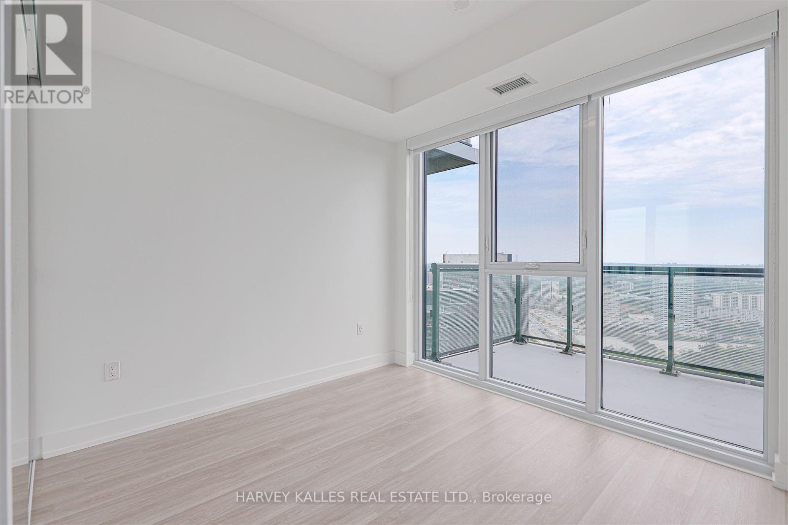 4209 - 30 Inn On The Park Drive, Toronto, Ontario M3C 0P8 - Photo 35 - C13763114