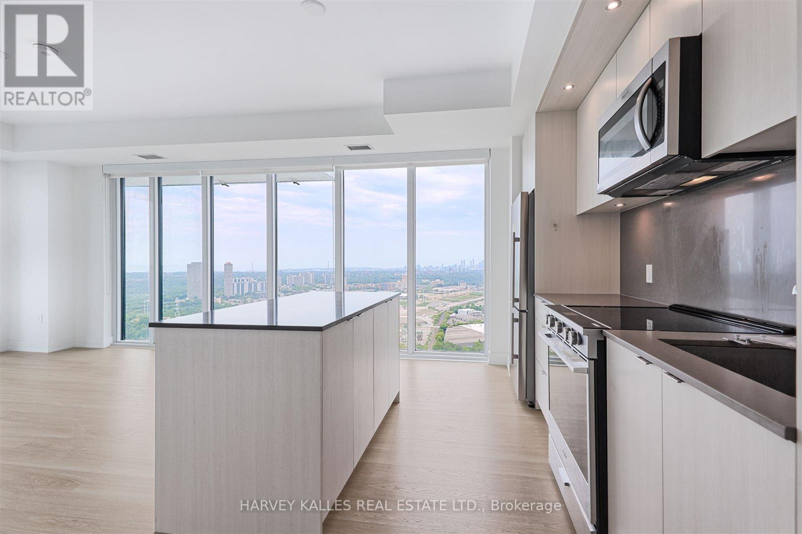 4209 - 30 Inn On The Park Drive, Toronto, Ontario M3C 0P8 - Photo 6 - C13763114