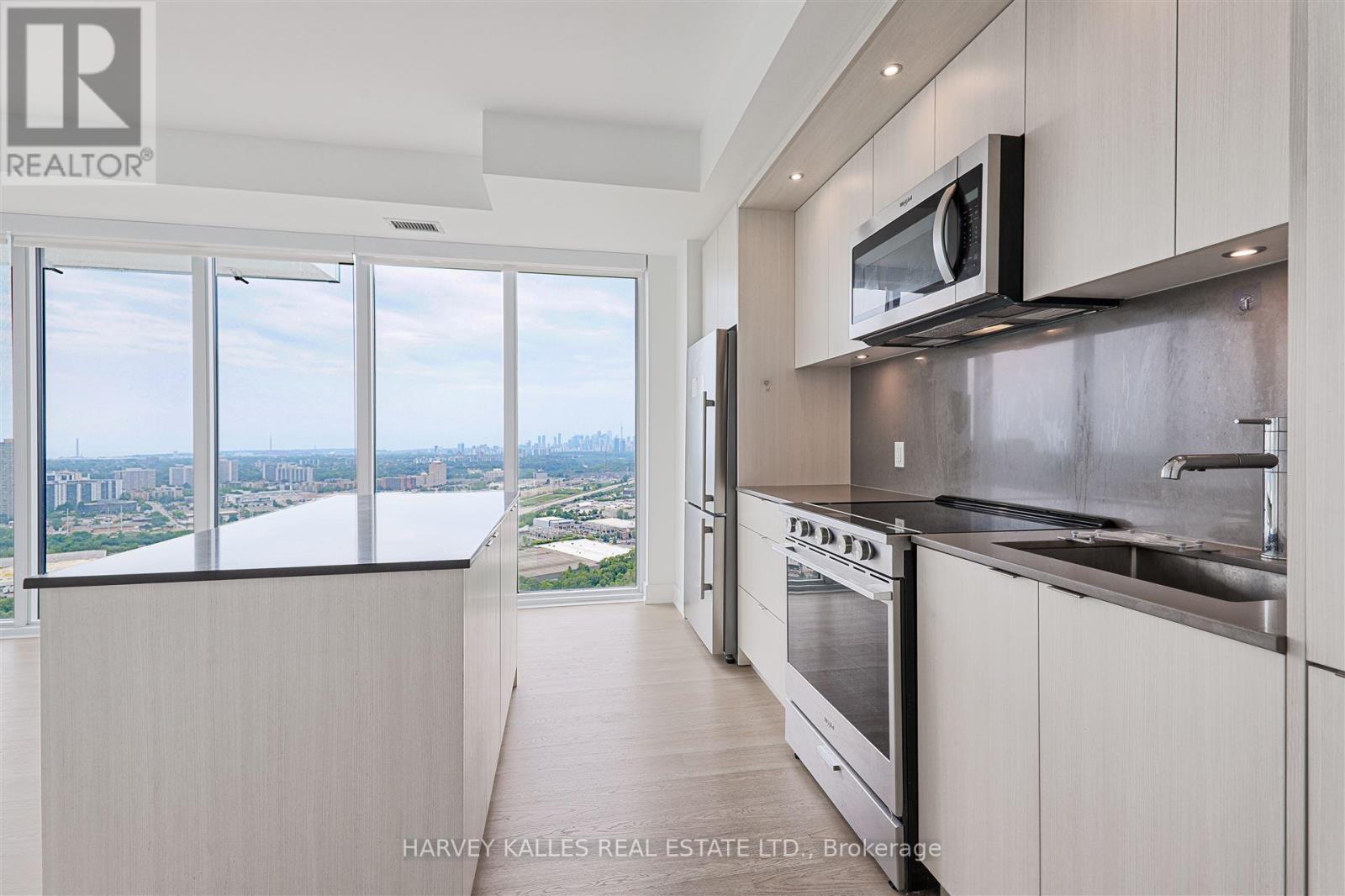 4209 - 30 Inn On The Park Drive, Toronto, Ontario M3C 0P8 - Photo 7 - C13763114