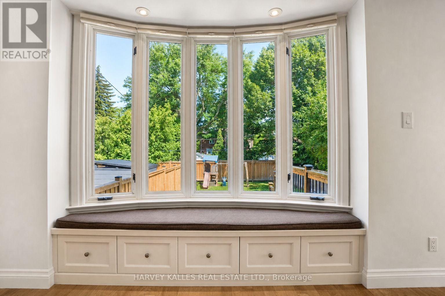 176 Joicey Boulevard, Toronto, Ontario  M5M 2V2 - Photo 10 - C13766986