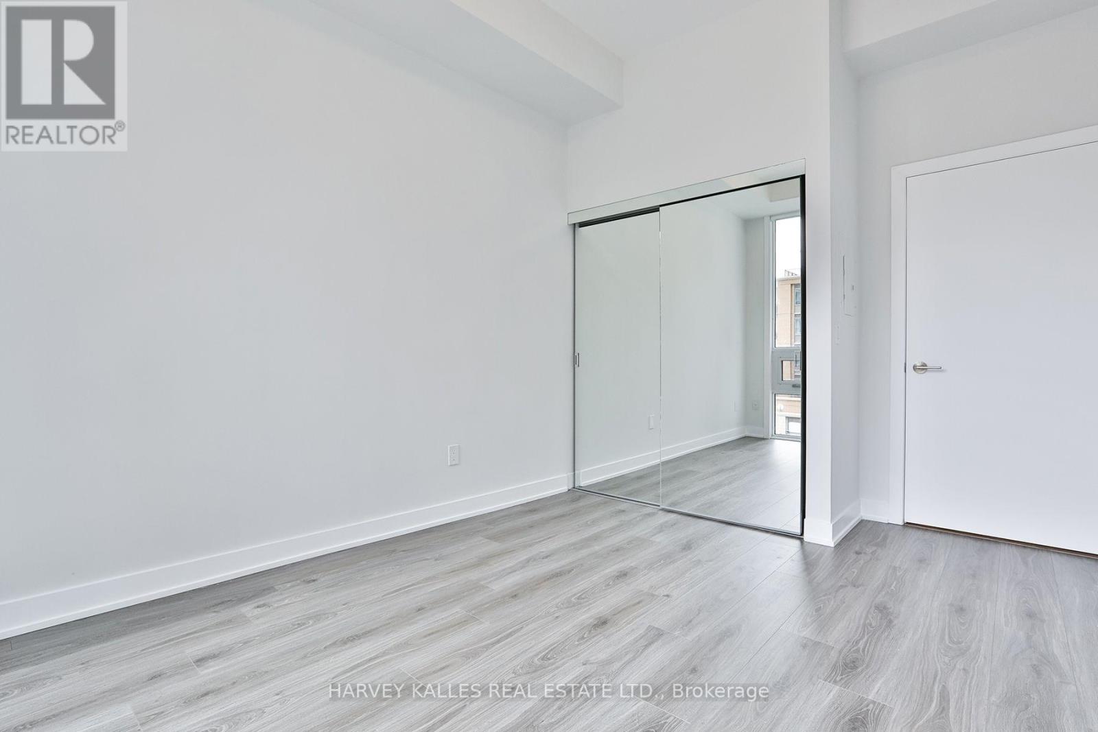 306 - 430 Square One Drive, Mississauga, Ontario  L5B 0L6 - Photo 11 - W13767376