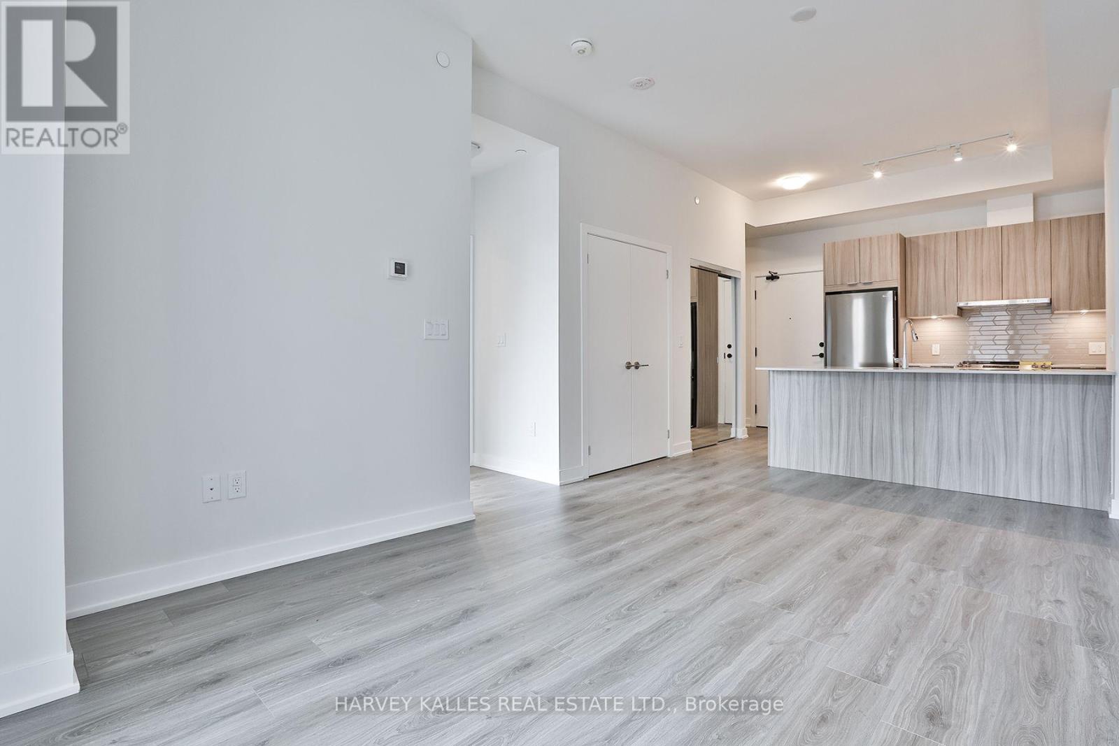 306 - 430 Square One Drive, Mississauga, Ontario  L5B 0L6 - Photo 14 - W13767376