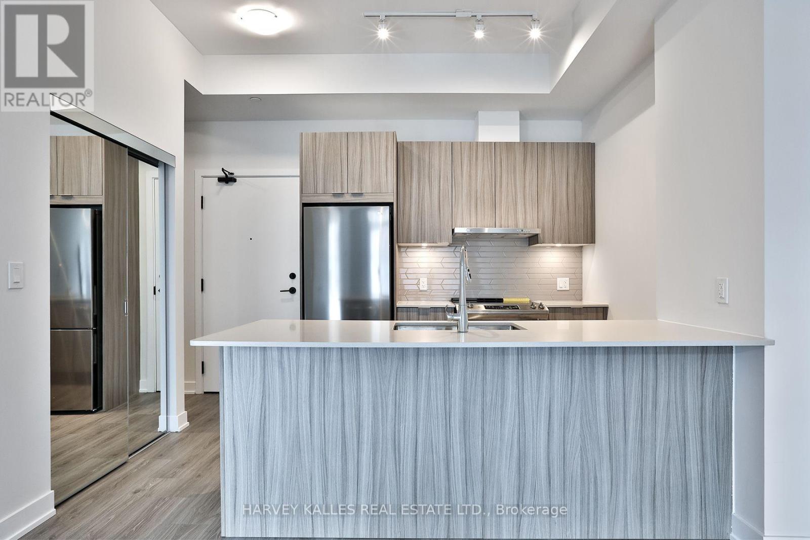 306 - 430 Square One Drive, Mississauga, Ontario  L5B 0L6 - Photo 19 - W13767376