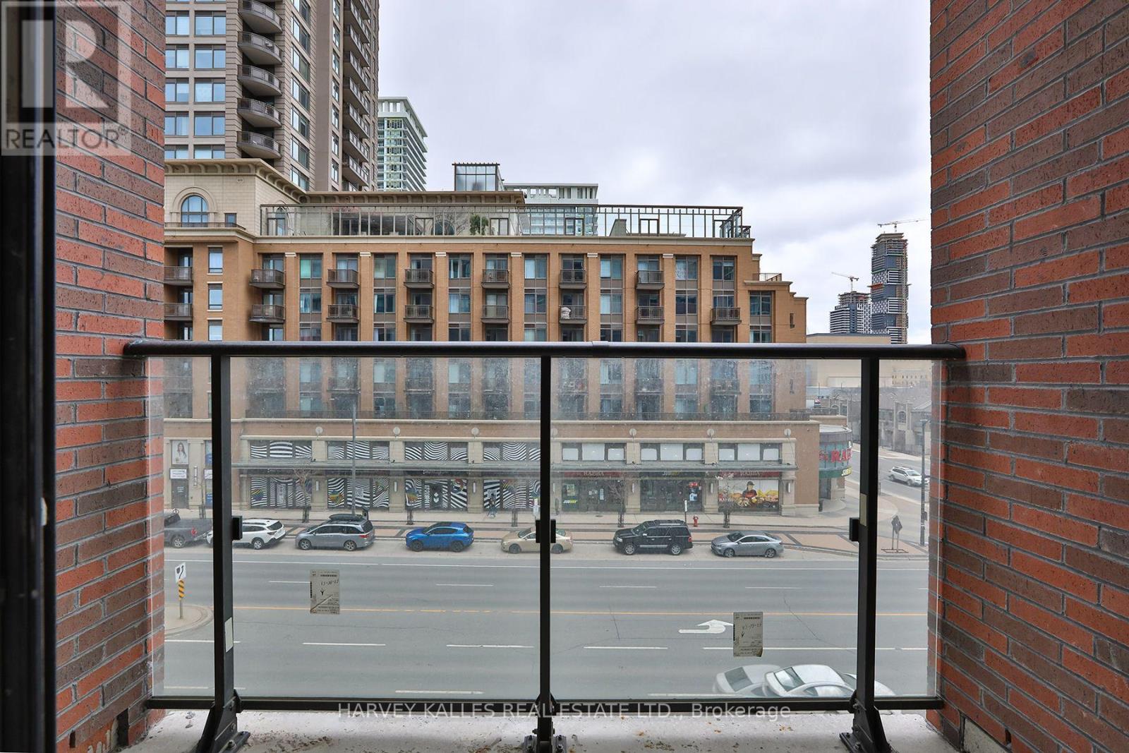 306 - 430 Square One Drive, Mississauga, Ontario  L5B 0L6 - Photo 4 - W13767376