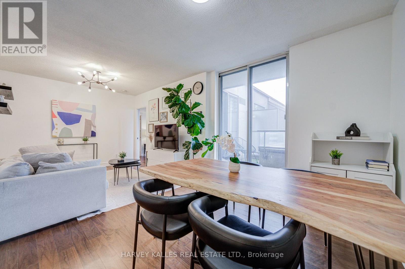 910 - 5 ROSEHILL AVENUE, Toronto, Ontario