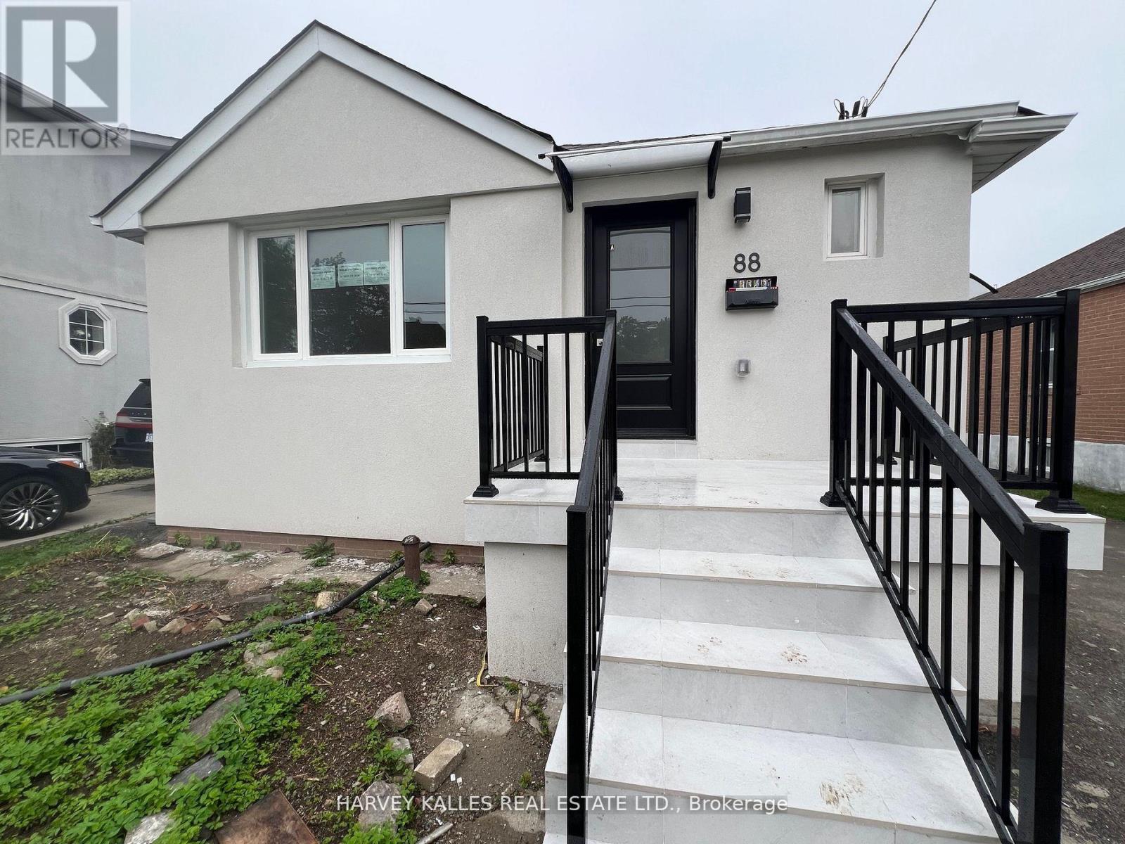 MAIN - 88 MCALLISTER ROAD, Toronto, Ontario