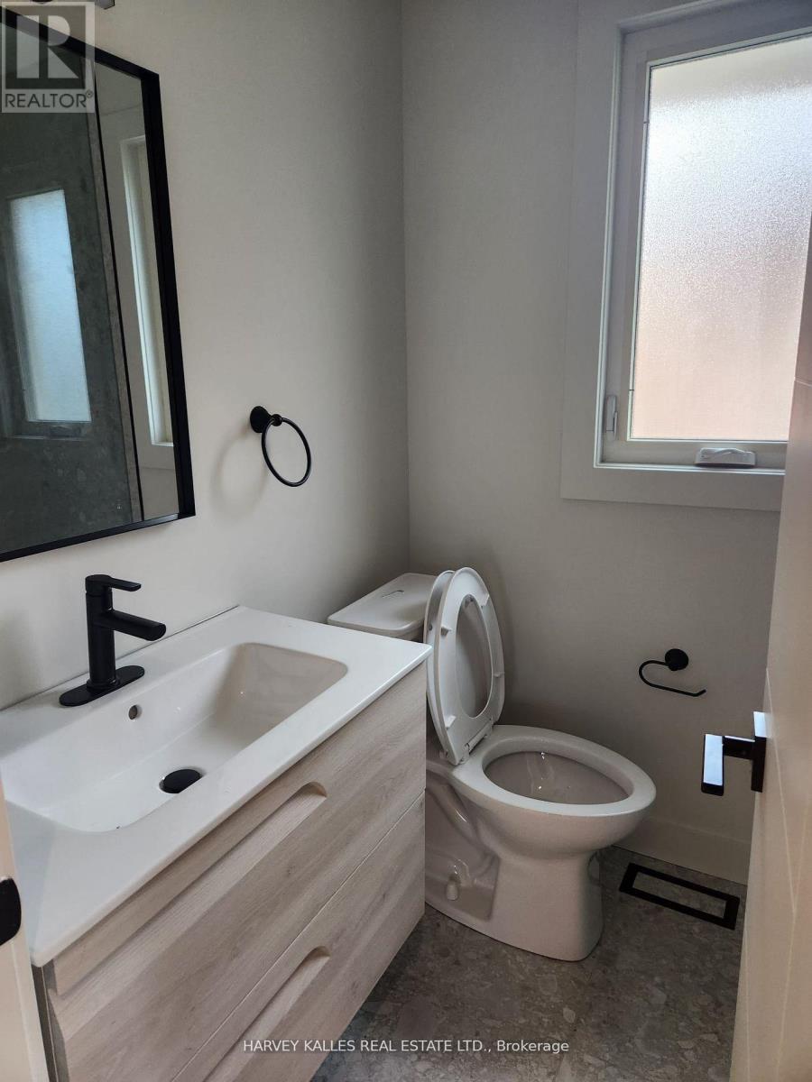 Main - 88 Mcallister Road, Toronto, Ontario M3H 2N3 - Photo 13 - C13768398