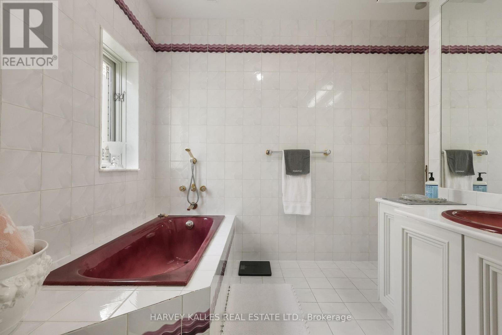 83 Hillmount Avenue, Toronto, Ontario M6B 1X5 - Photo 36 - C13769296