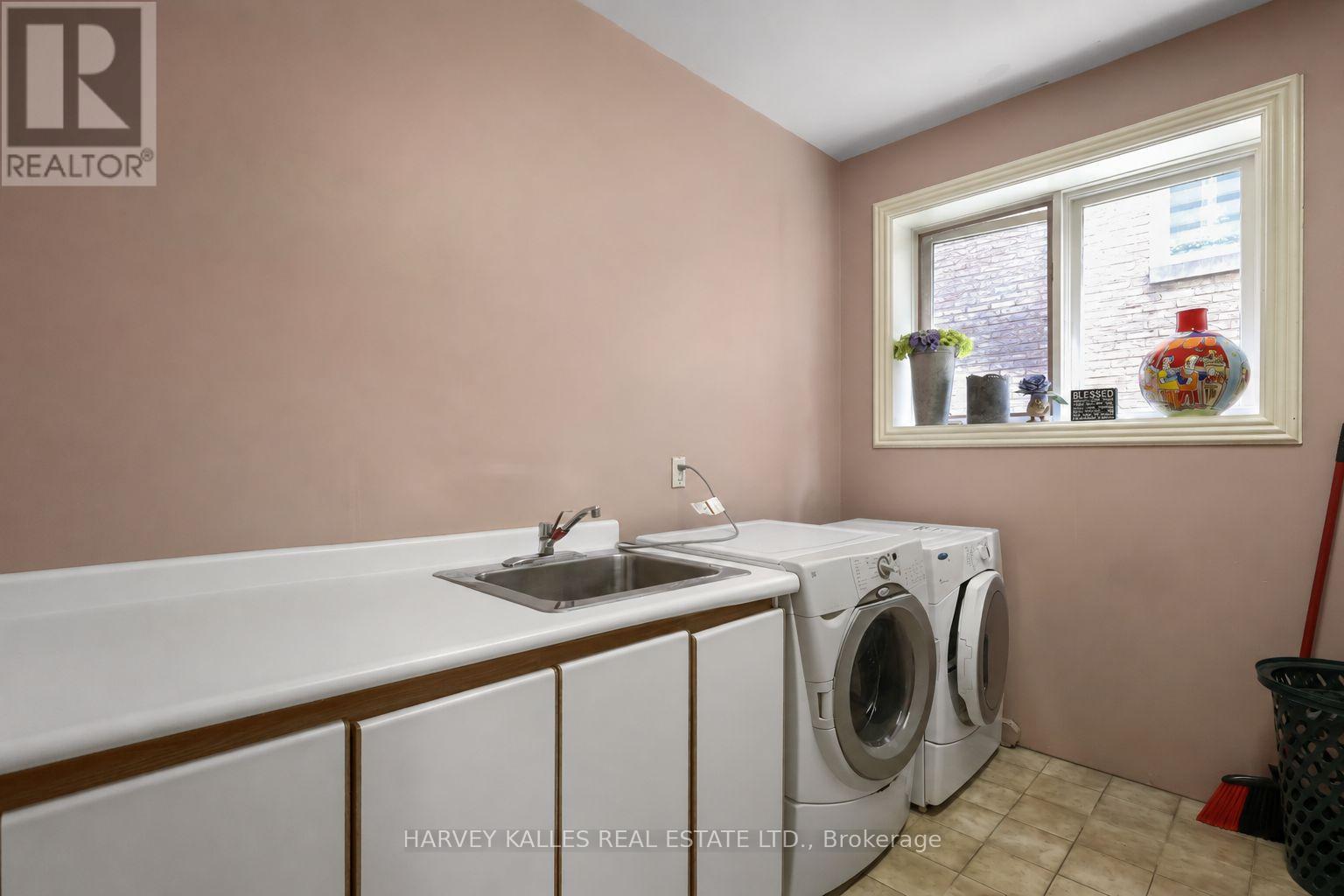 83 Hillmount Avenue, Toronto, Ontario M6B 1X5 - Photo 40 - C13769296