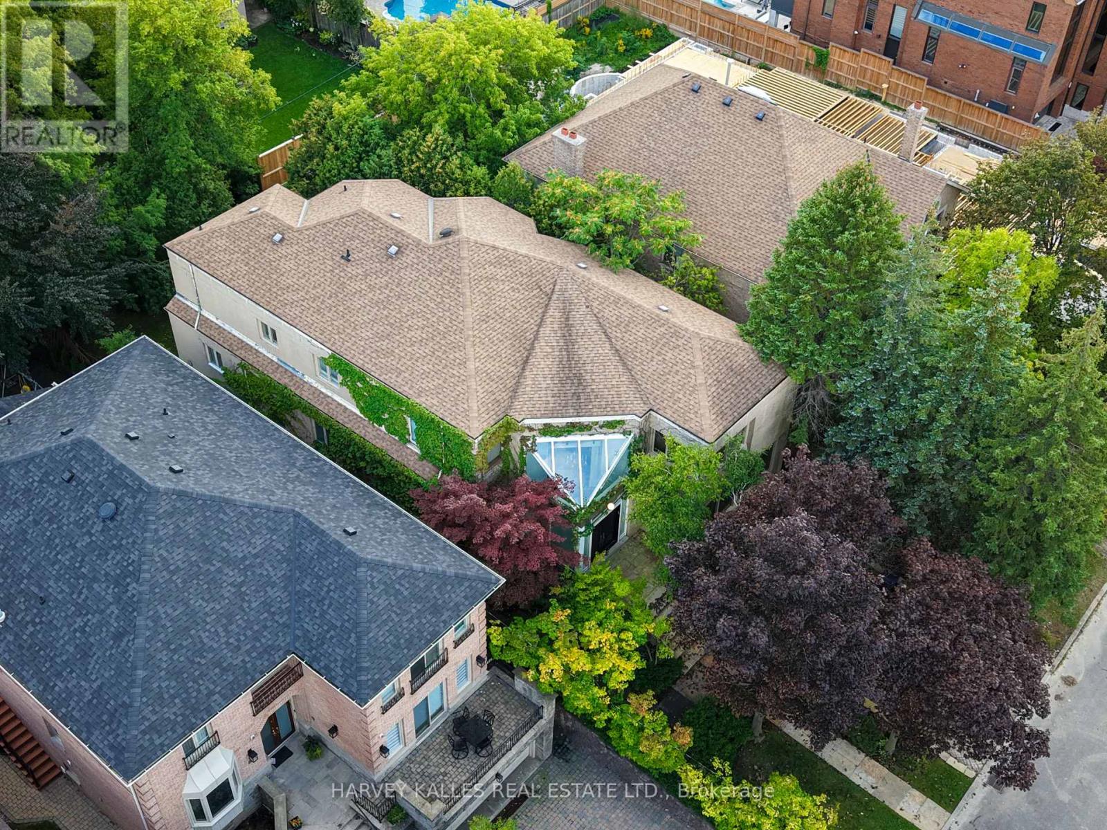 83 Hillmount Avenue, Toronto, Ontario M6B 1X5 - Photo 49 - C13769296