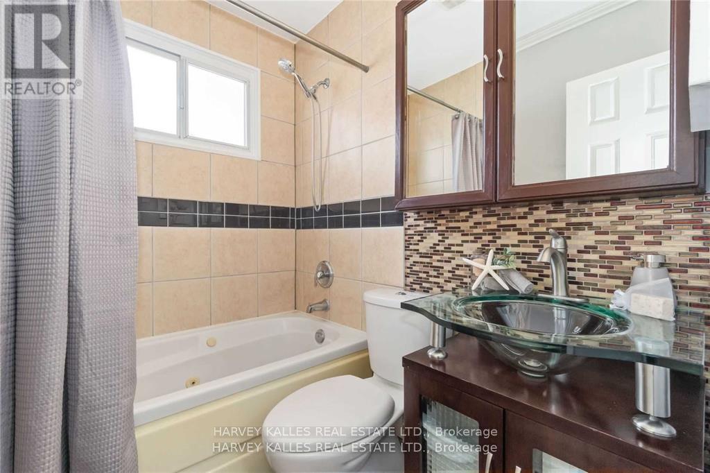 Main - 709 Annland Street, Pickering, Ontario  L1W 1B5 - Photo 12 - E13769682