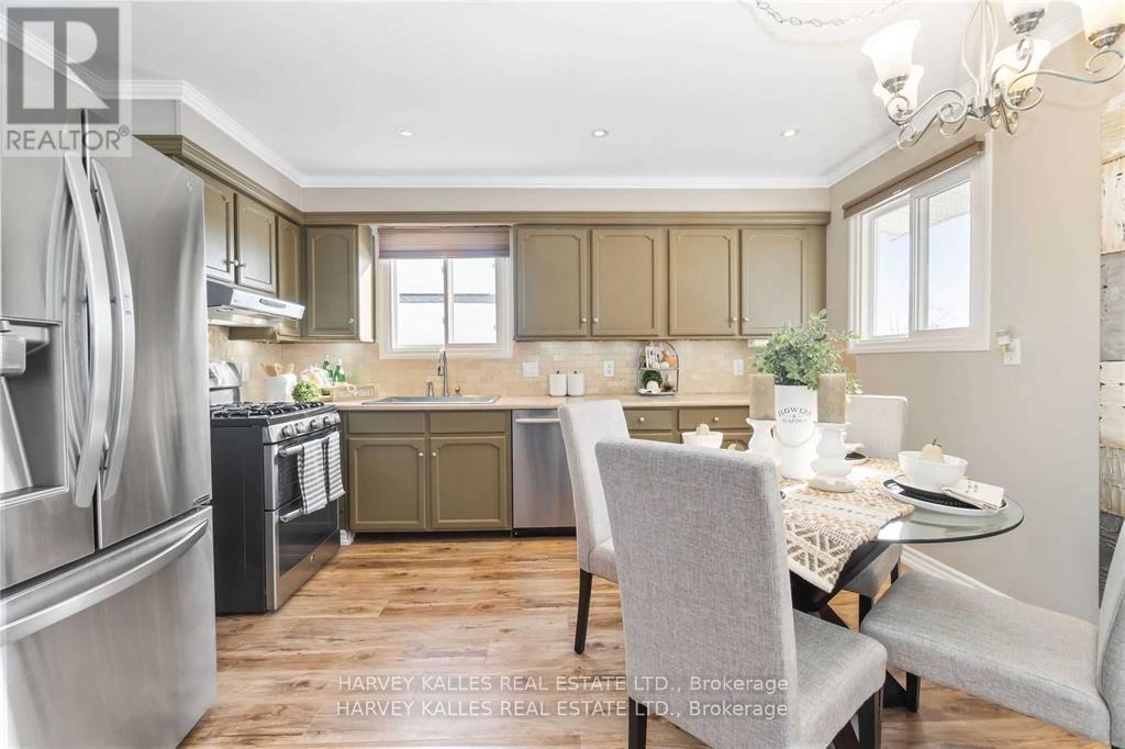 Main - 709 Annland Street, Pickering, Ontario  L1W 1B5 - Photo 4 - E13769682