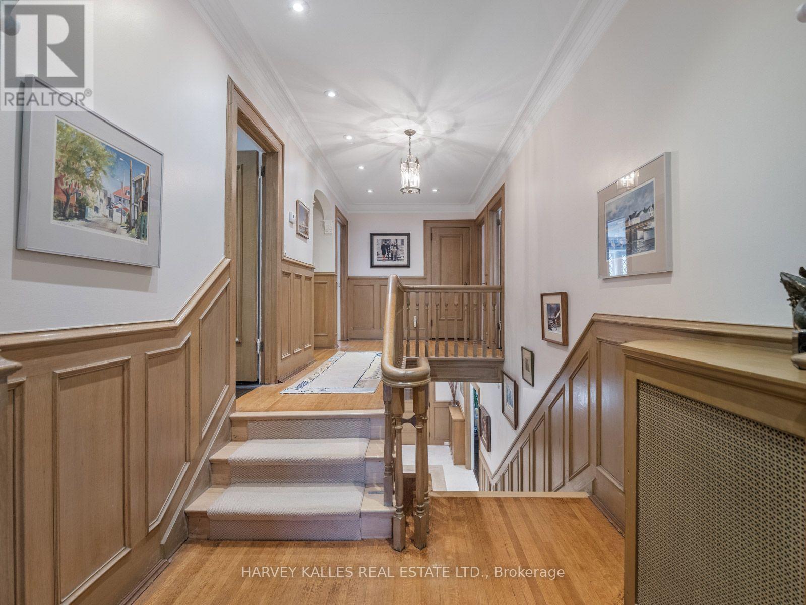 14 Dewbourne Avenue, Toronto, Ontario M5P 1Z4 - Photo 12 - C13771738
