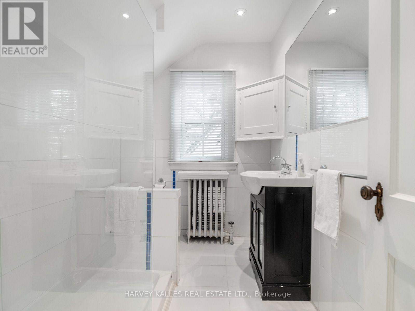 14 Dewbourne Avenue, Toronto, Ontario M5P 1Z4 - Photo 27 - C13771738